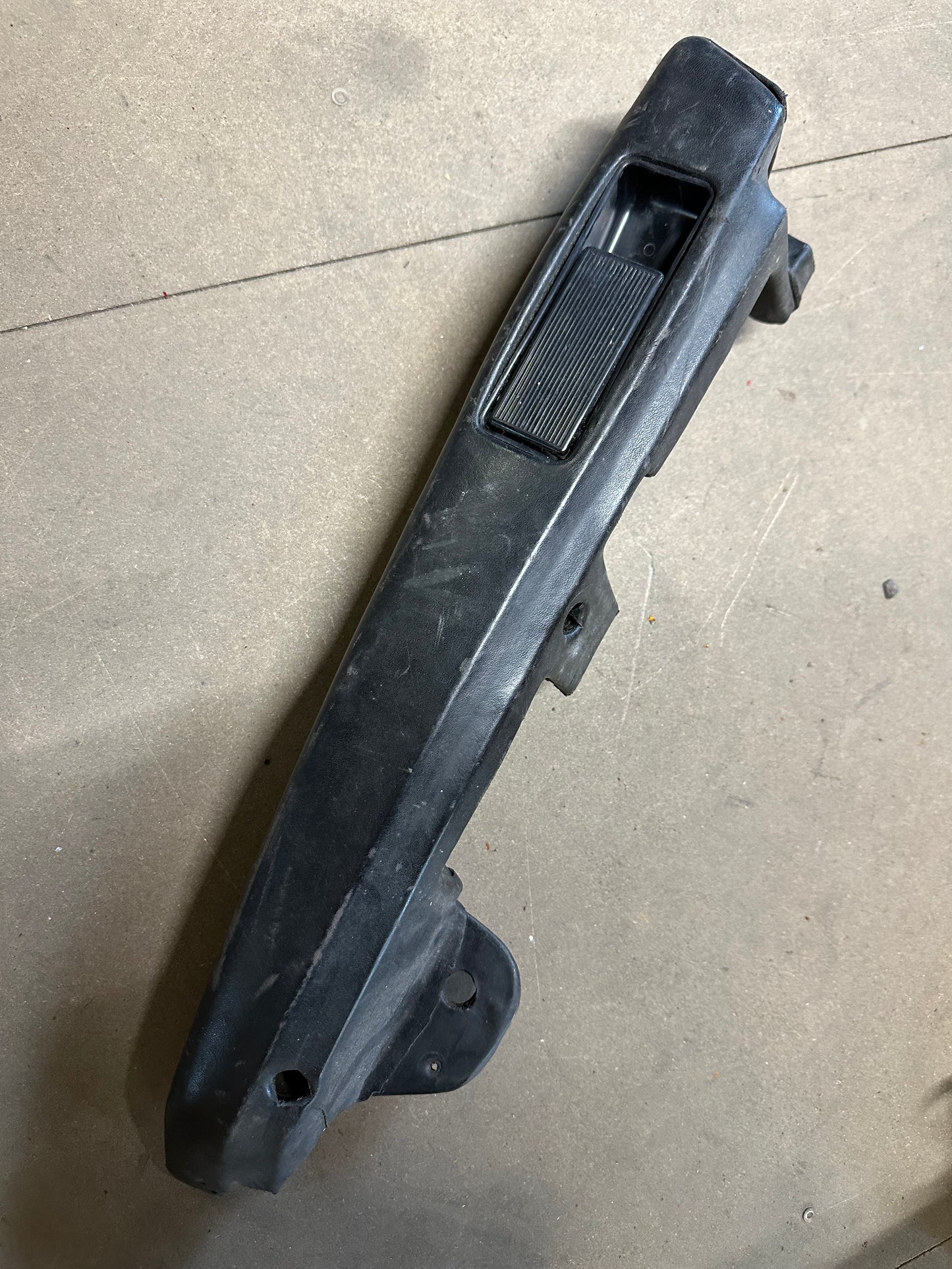 911 driver's armrest no handle LHD 901.555.041.25