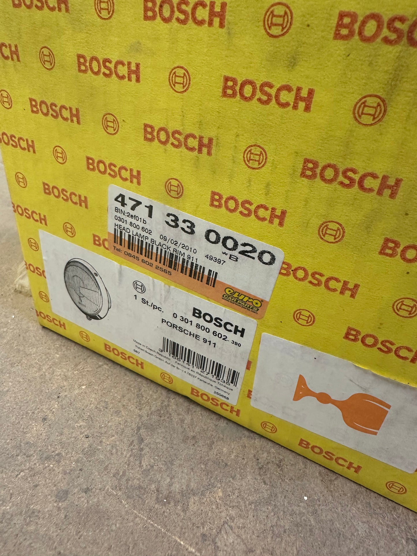 Bosch OEM H4 headlamp for RHD Porsche 911