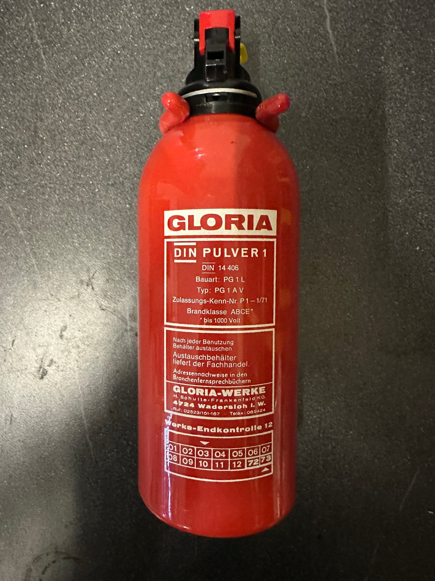 Gloria 'Avus 1' period-correct hand held fire extinguisher for Porsche 911 F-model & 914 / 914-6