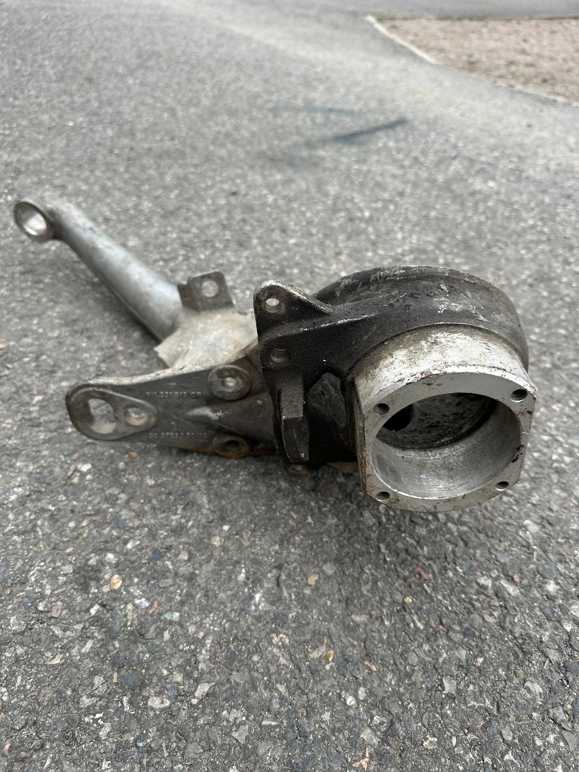 Genuine Porsche rear trailing arm (LH) for 911 G-model (1984-1986)
