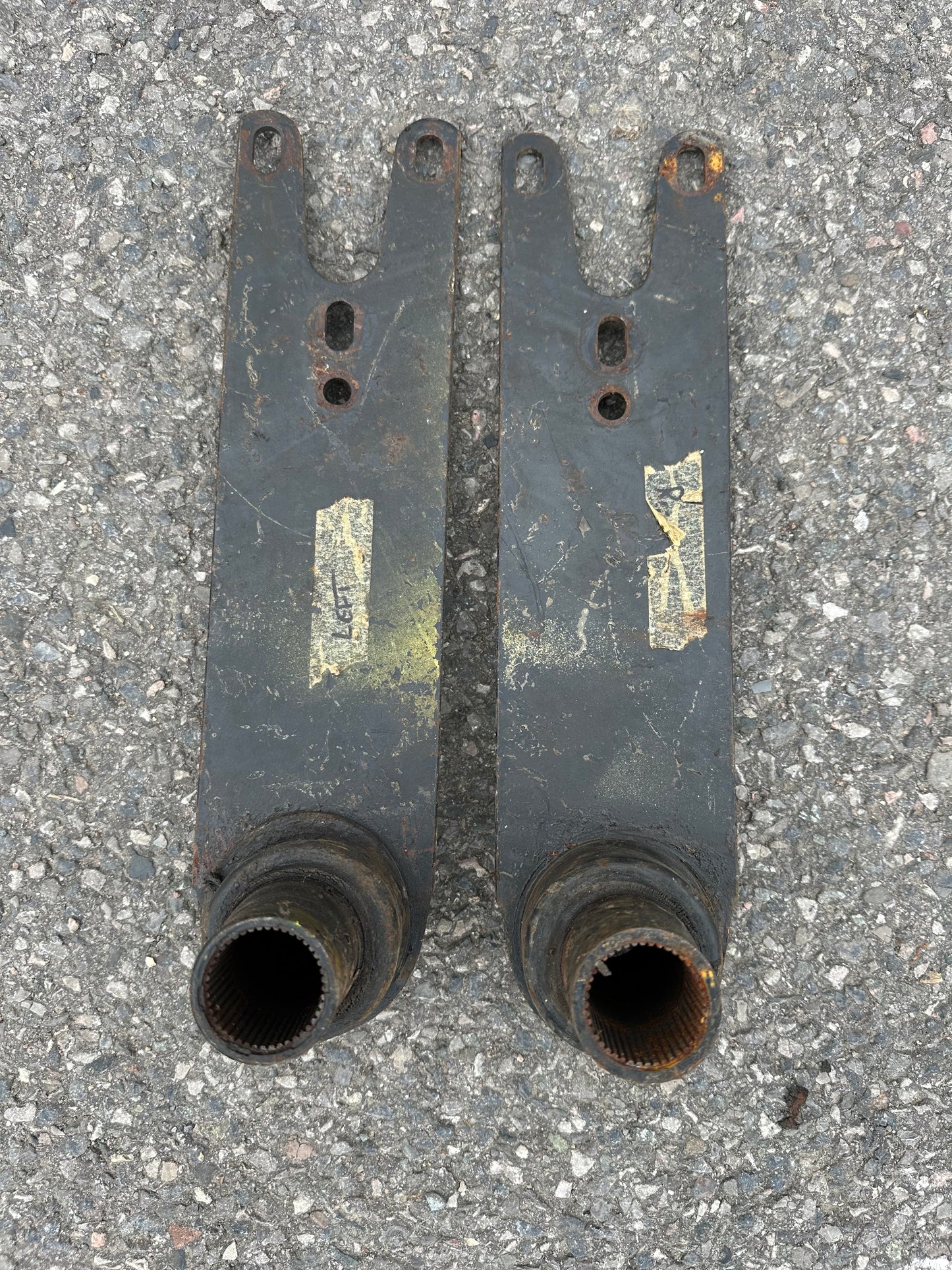 Pair of genuine Porsche spring plates
