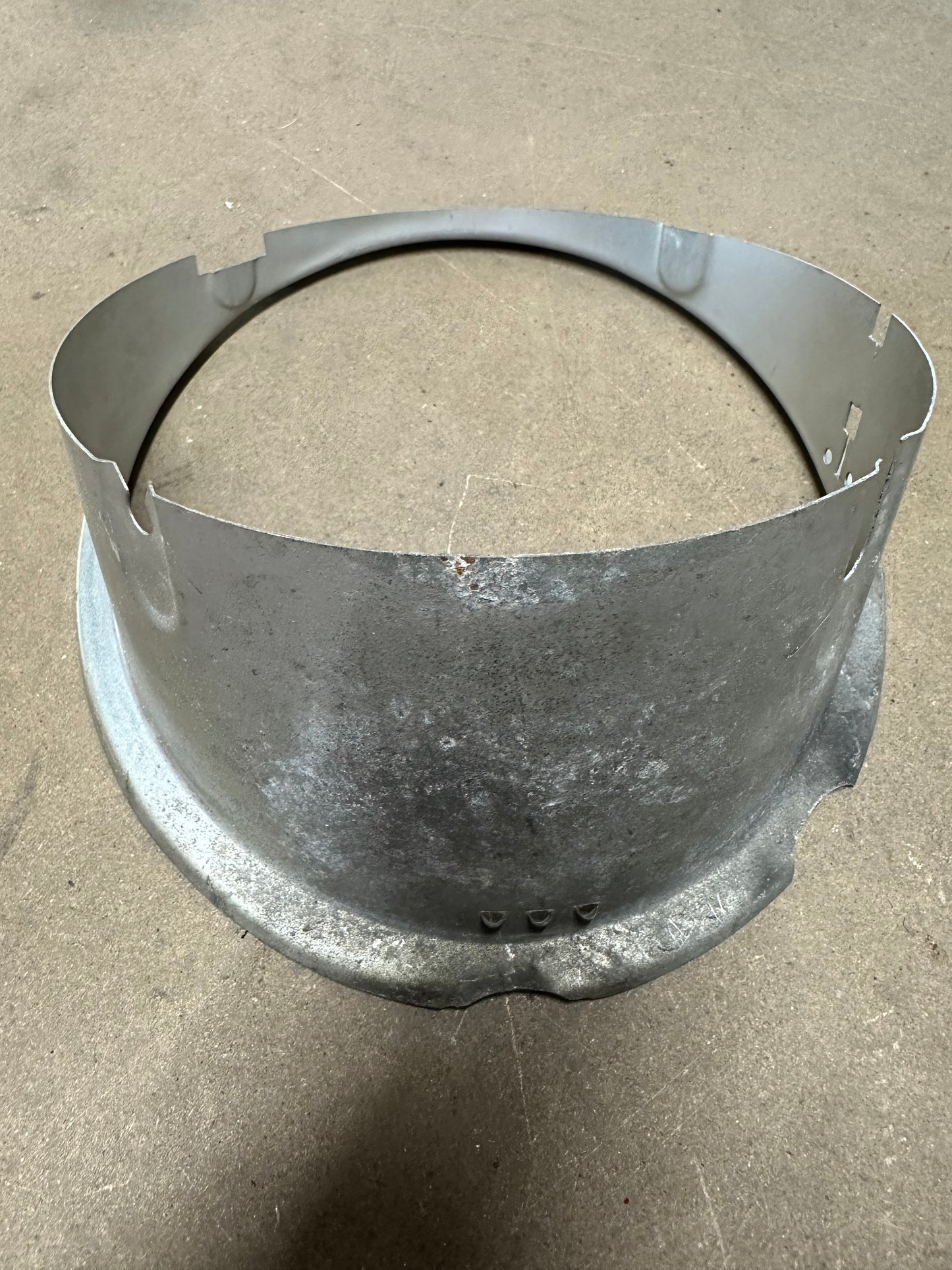 Bosch / Hella H1/H4 headlamp bucket