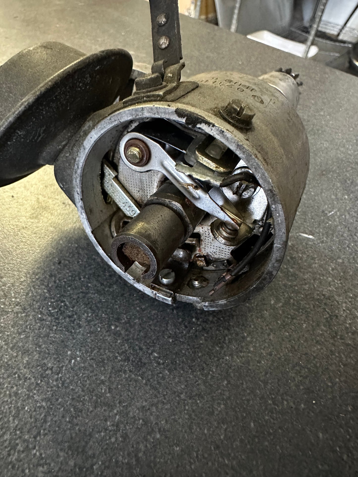 Bosch distributor for Porsche 911 2.4T (1972-73)