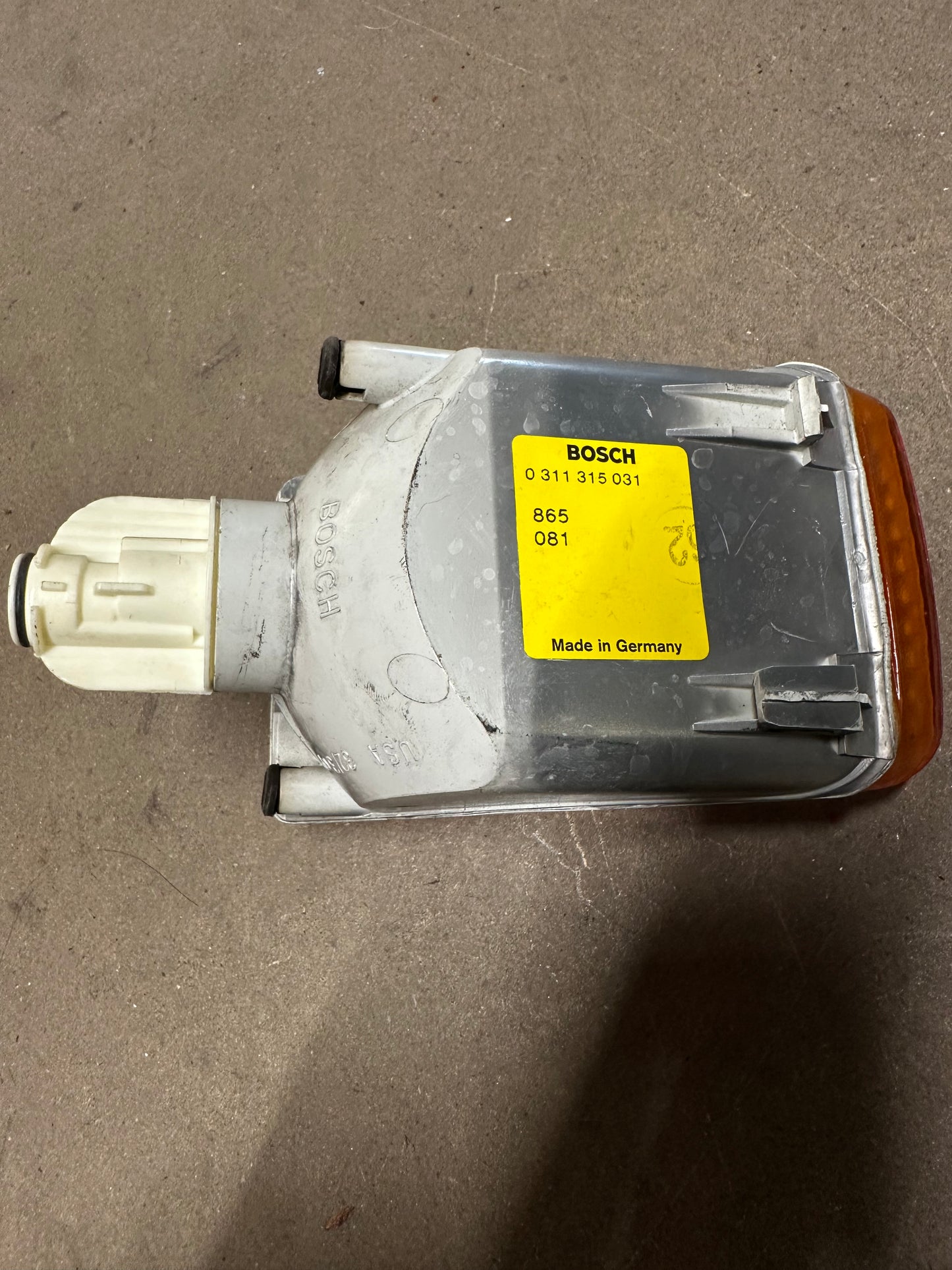 Bosch front RH turn indicator assembly for Porsche 911 (964) ‘89-‘94