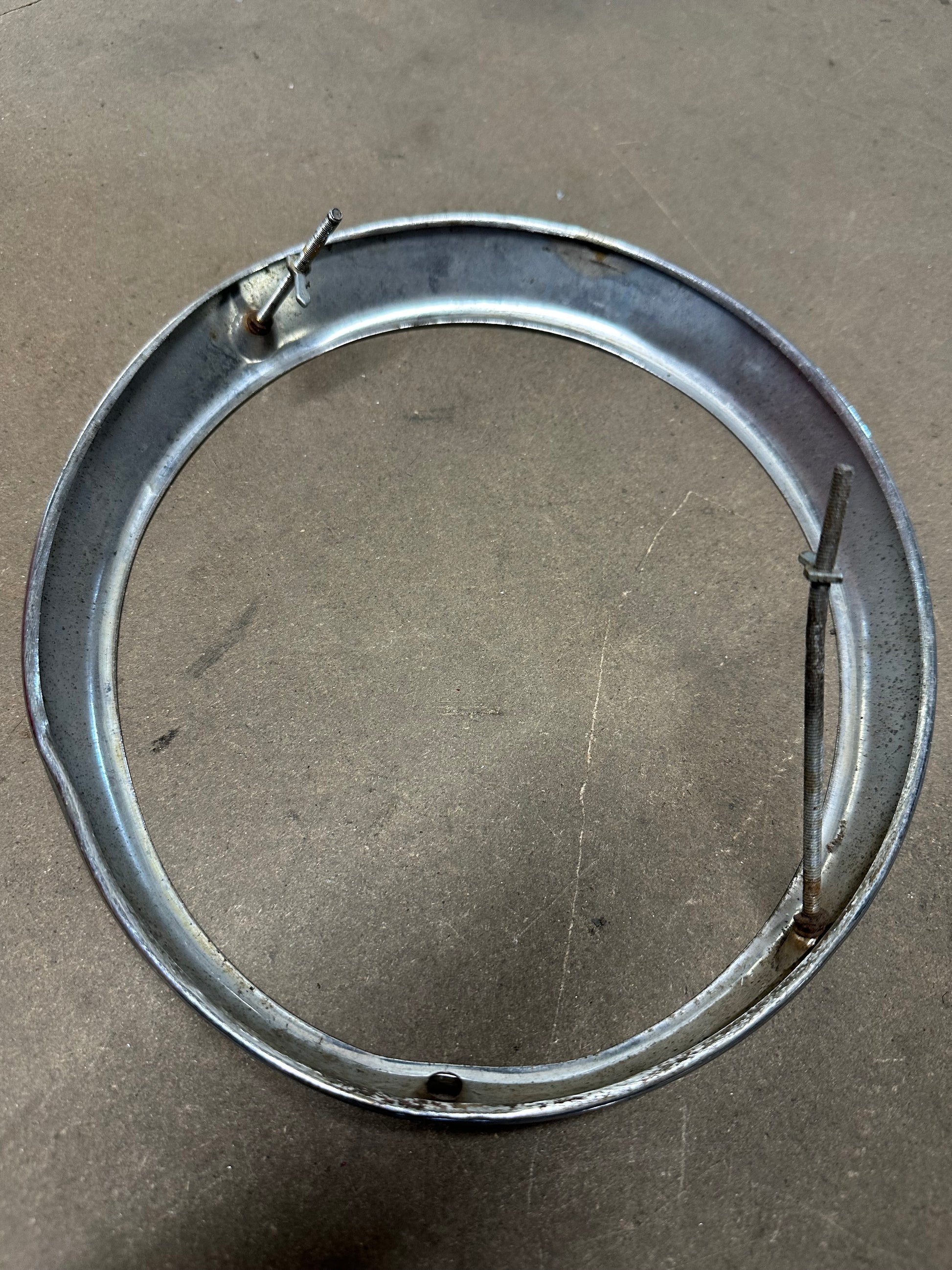 Chrome headlight ring for 911/912