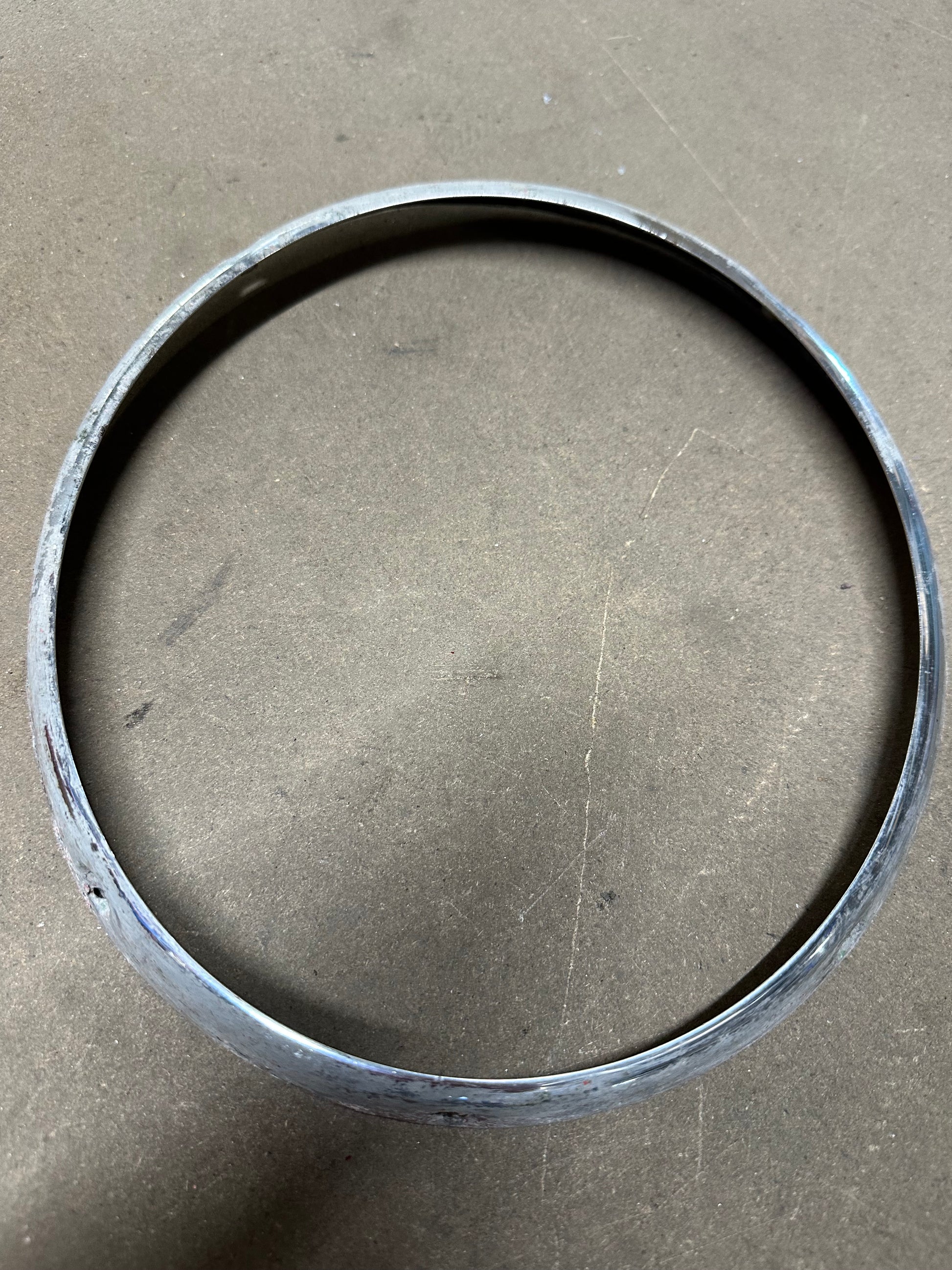 Chrome headlight ring for 911/912