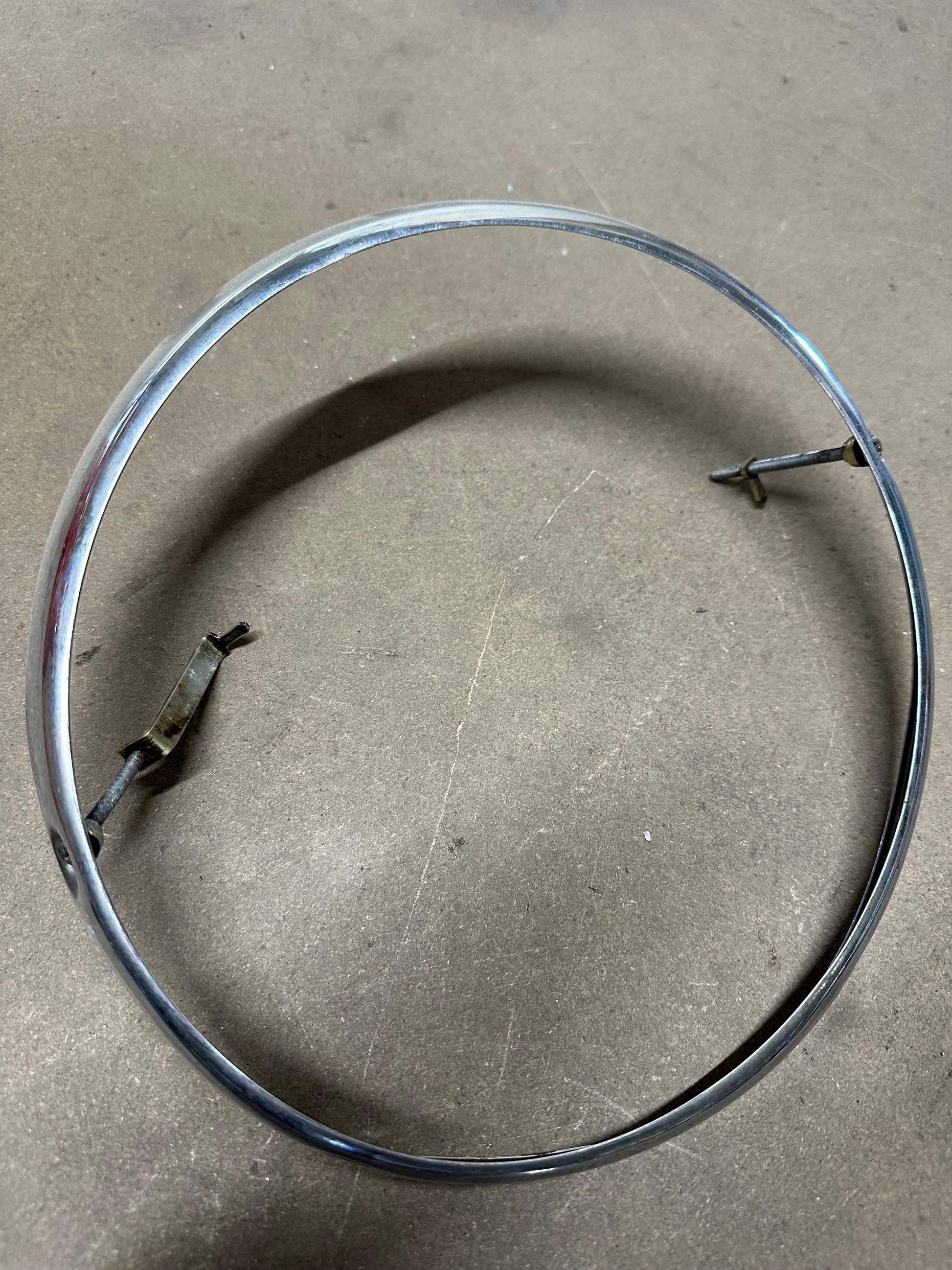 Chrome headlight ring for 911/912