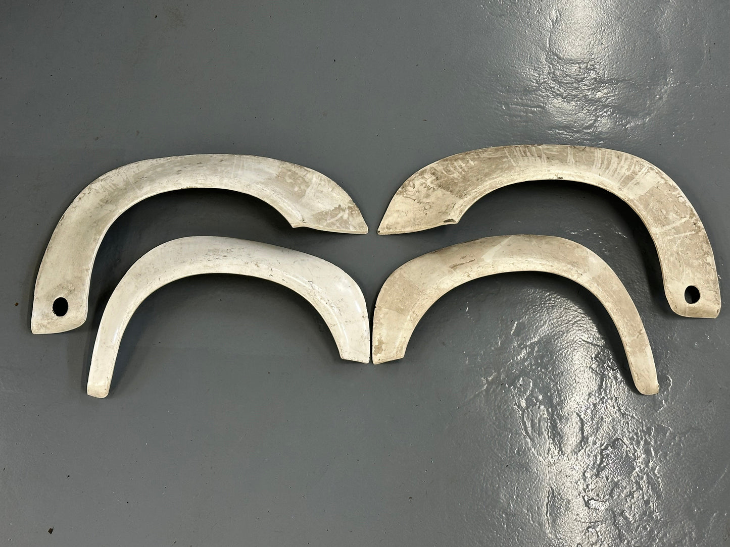 Complete set of fibreglass arches (F&R) for Porsche 911 ST (1970-1972 MY)