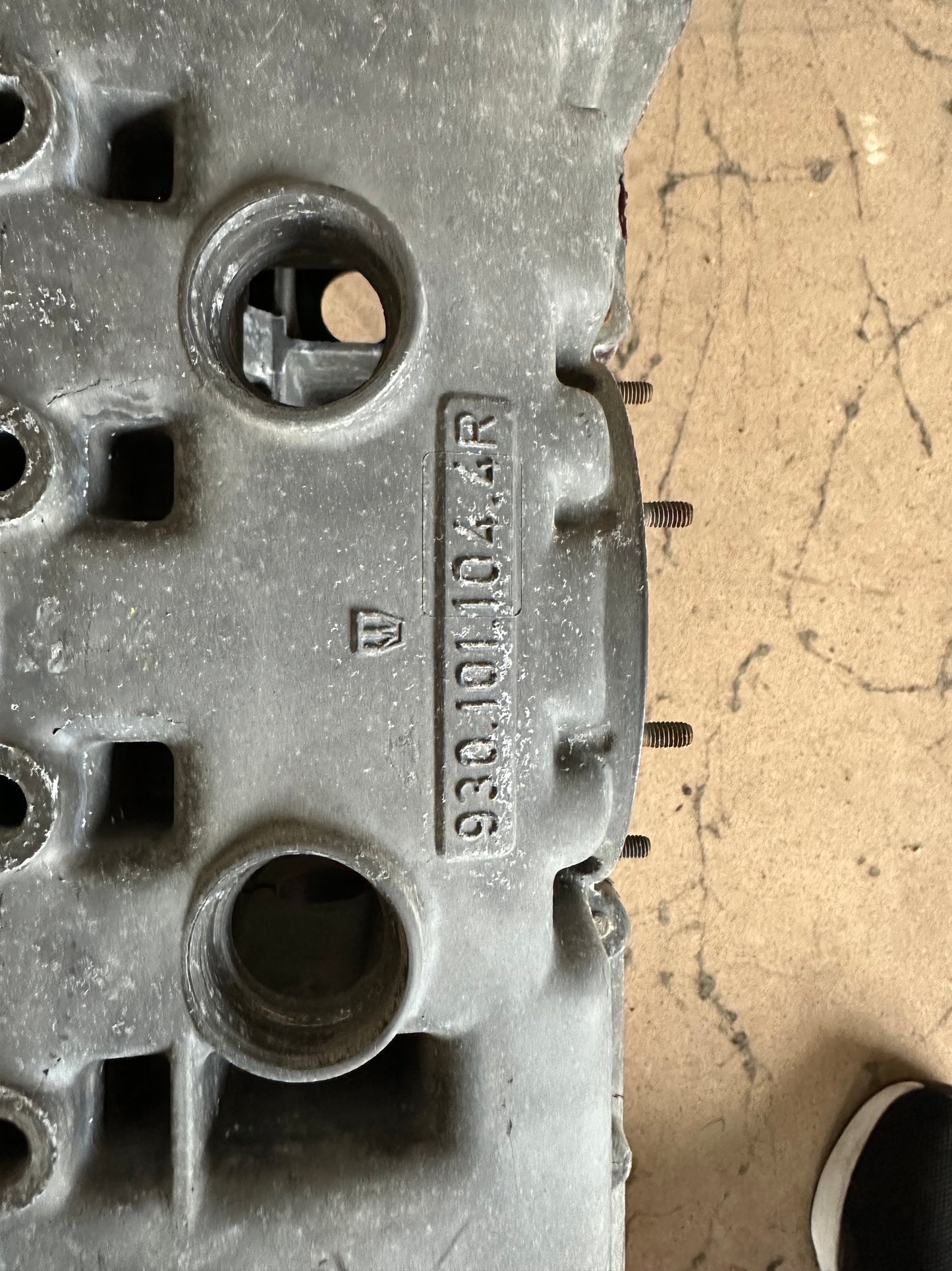 Pair of Porsche type 930/64 crankcases for 911 G-model 3.3l turbo (1979 MY / USA)