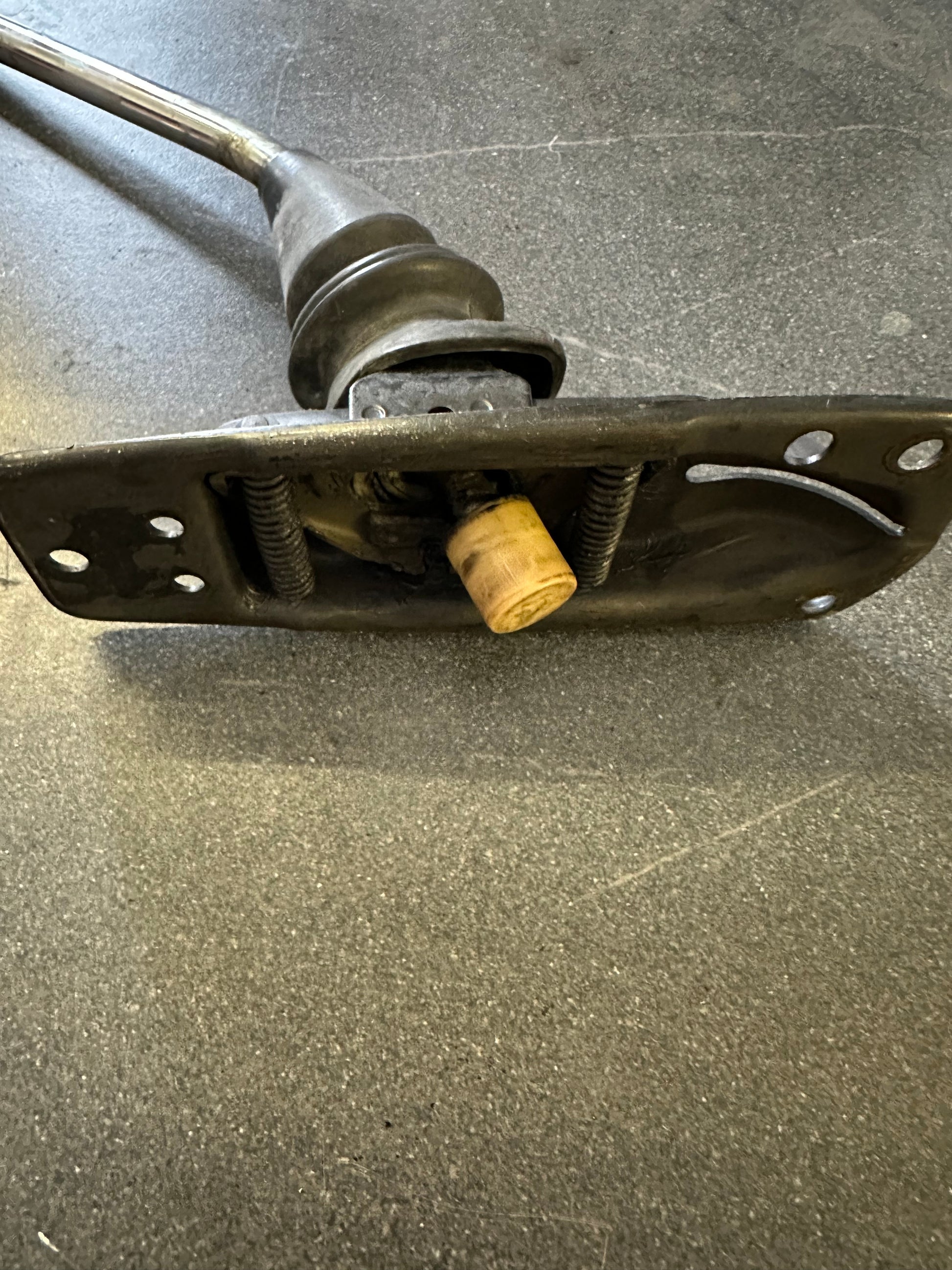 Genuine Porsche 901/915 shifter for 911 F-model (1971-72)