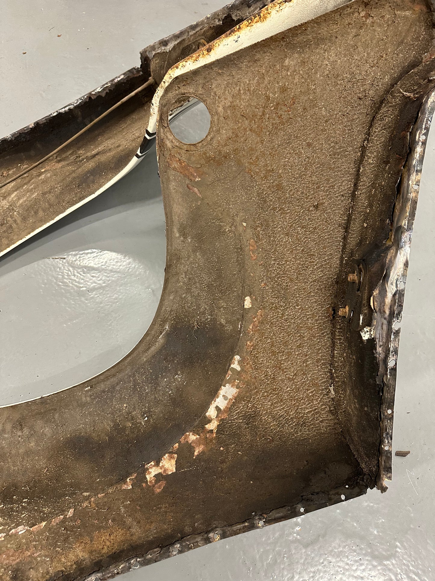 Genuine Porsche rear quarter panels (L&R) for 911/912 F-model (1965-69) - lower part