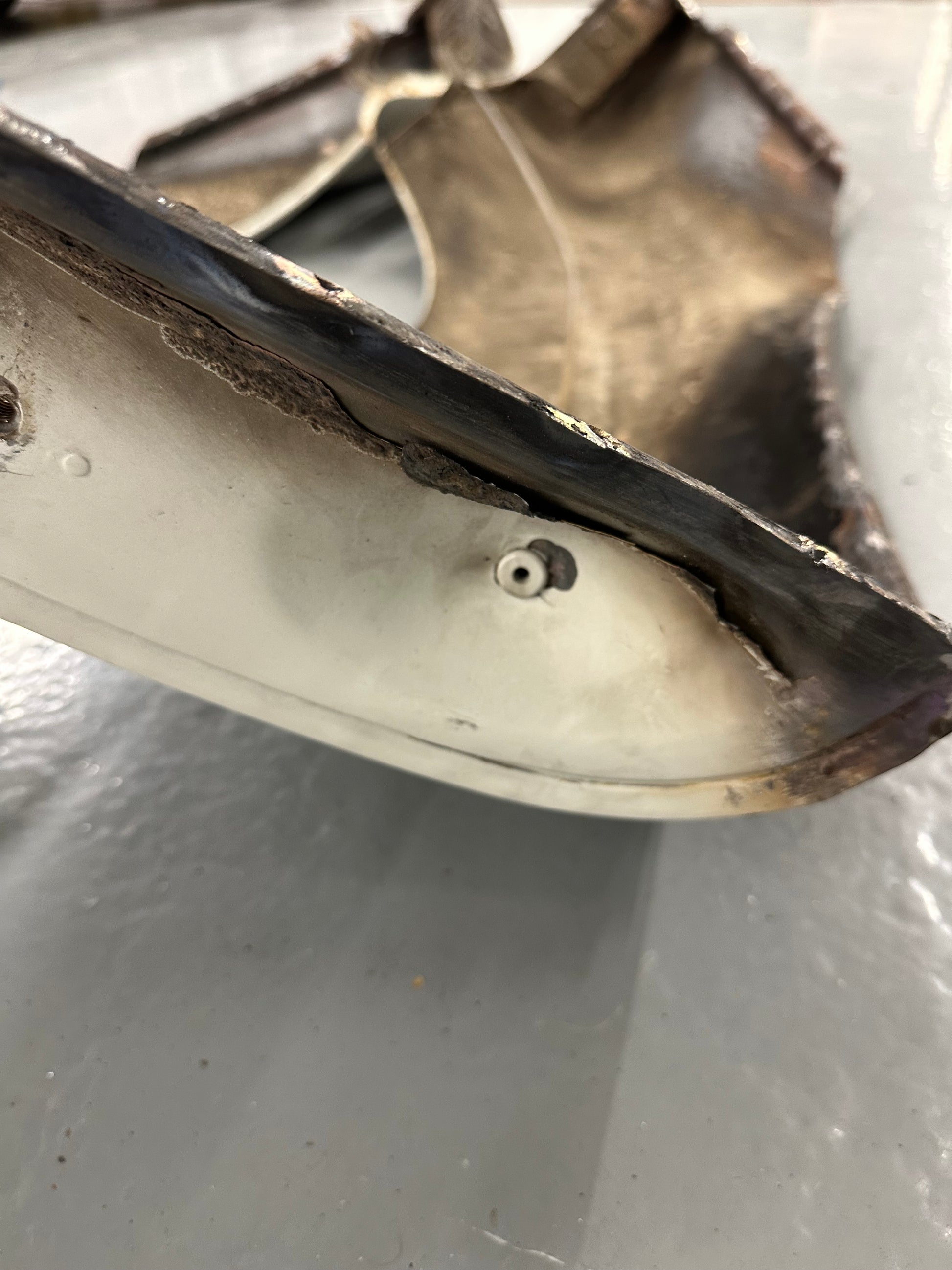 Genuine Porsche rear quarter panels (L&R) for 911/912 F-model (1965-69) - lower part