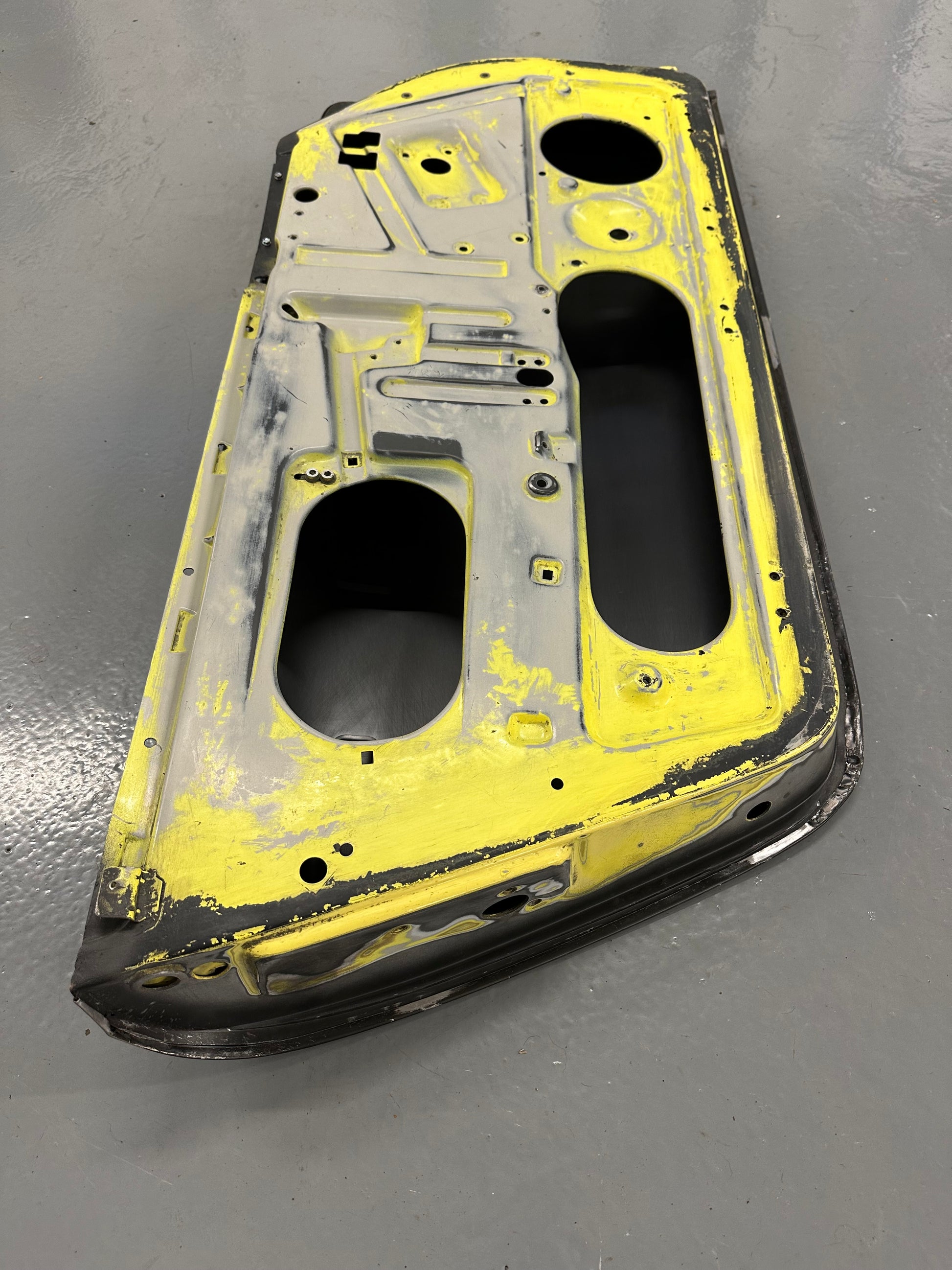 Genuine Porsche repaired LH door shell with new Dansk door skin for 911 F- & G-model (1965-1989)