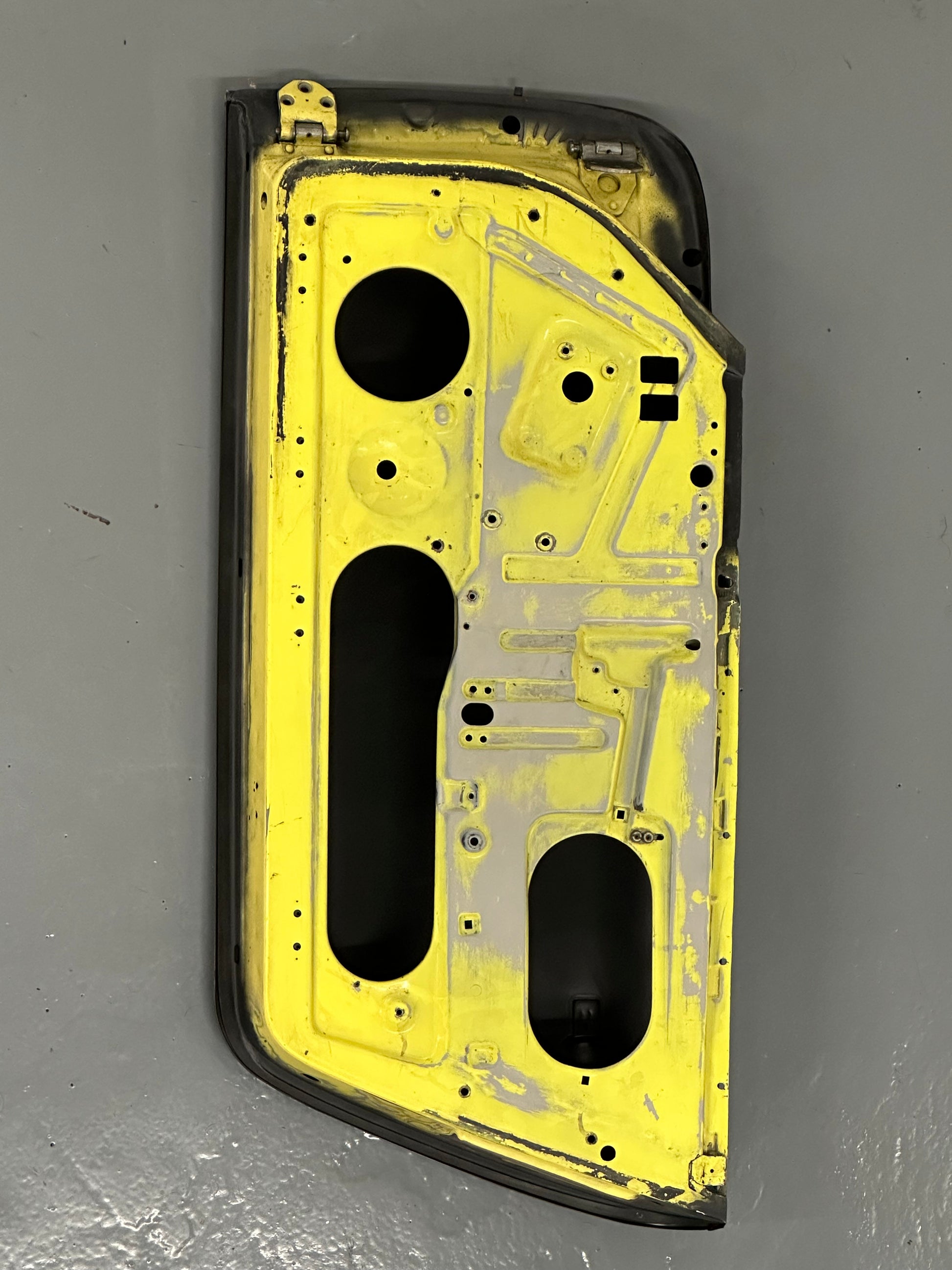 Genuine Porsche repaired RH door shell with new Dansk door skin for 911 F- & G-model (1965-1989)