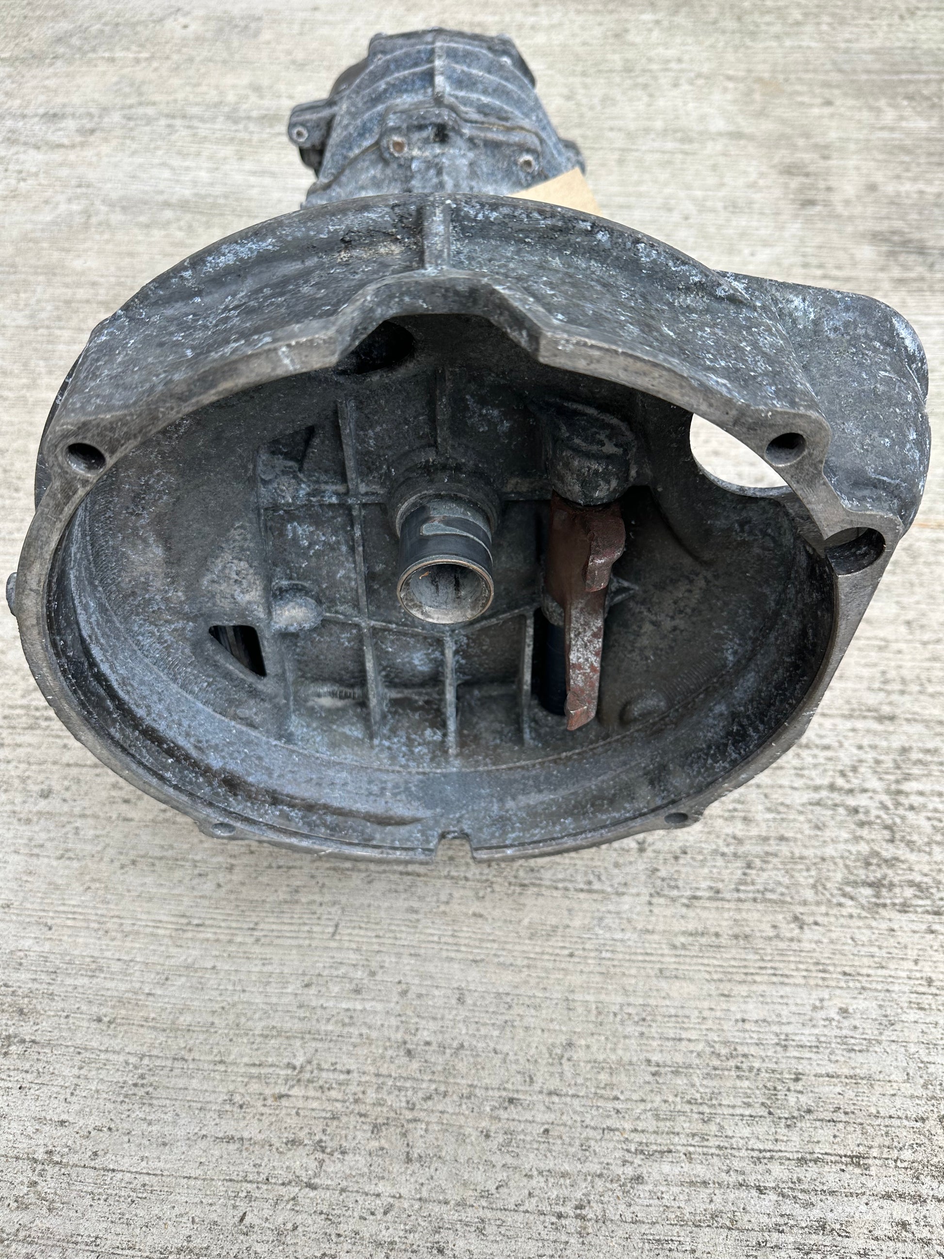 Genuine Porsche type 915.12 gearbox case and gear housing for 4-speed 1972 MY 911