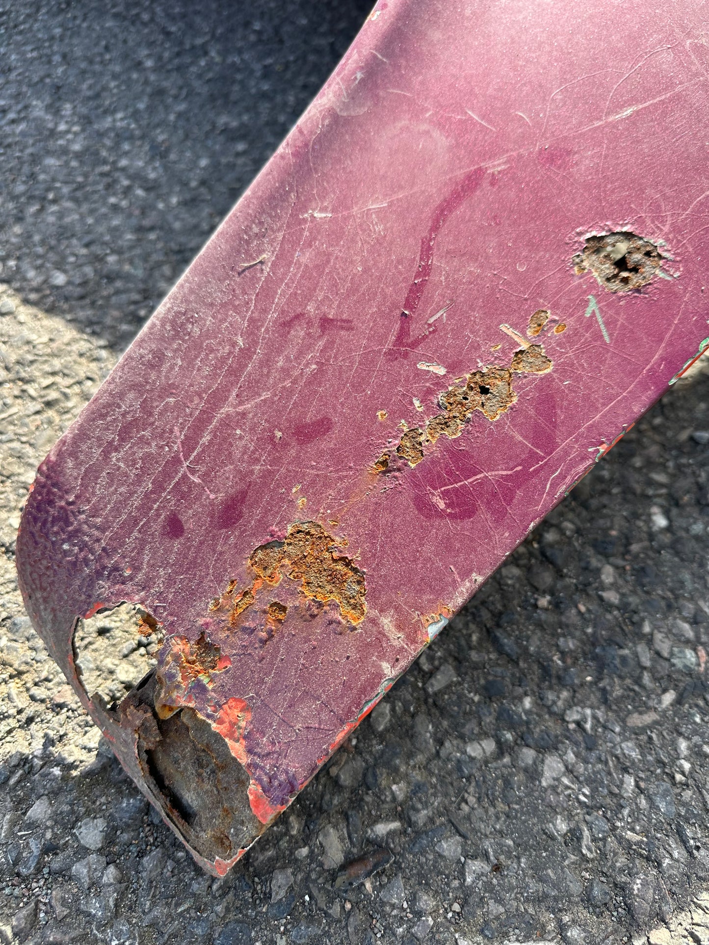 Genuine Porsche wing for 911 (F-model), burgundy, LH