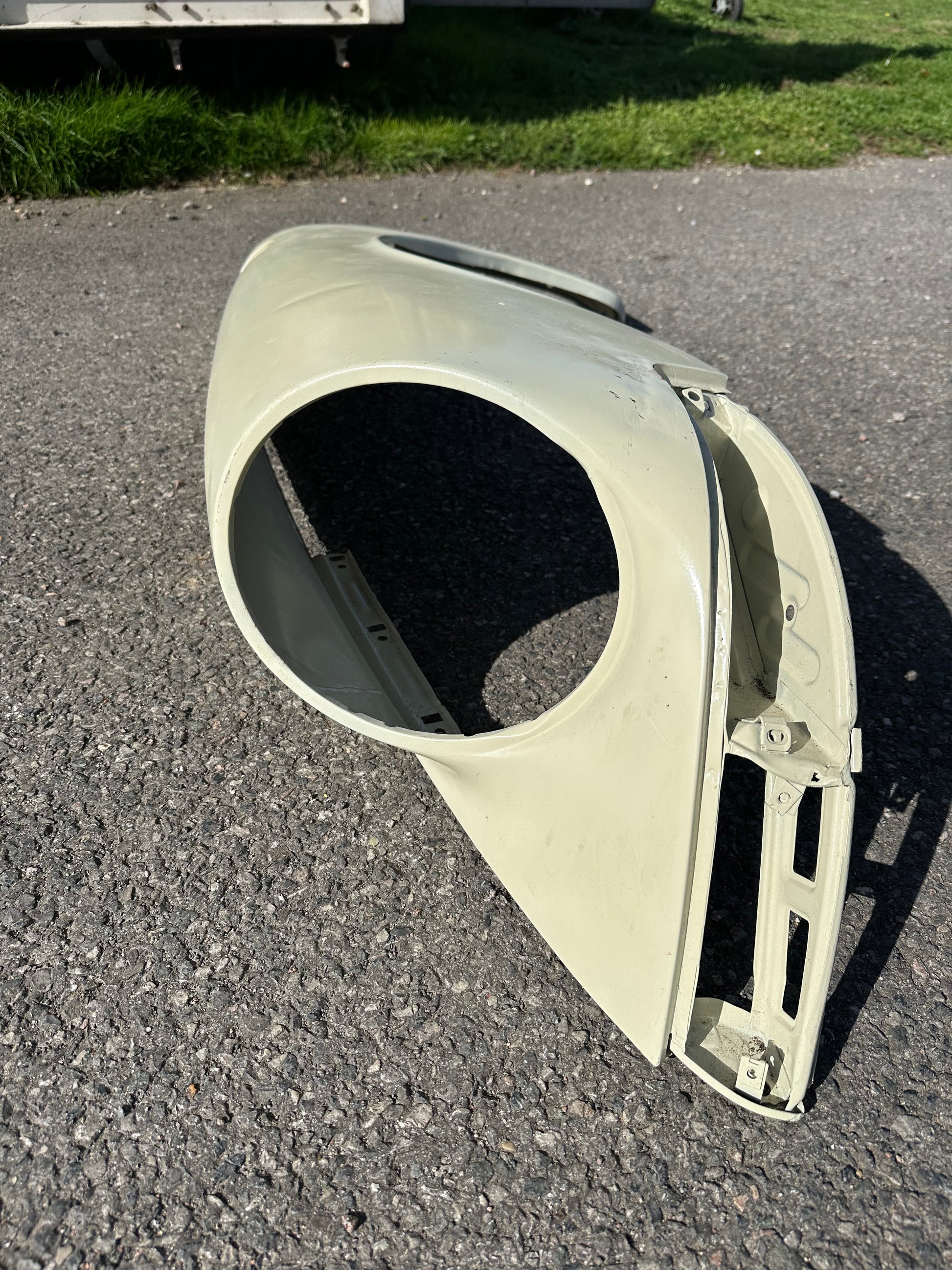 Genuine Porsche wing for 911 (F-model), cream, LH