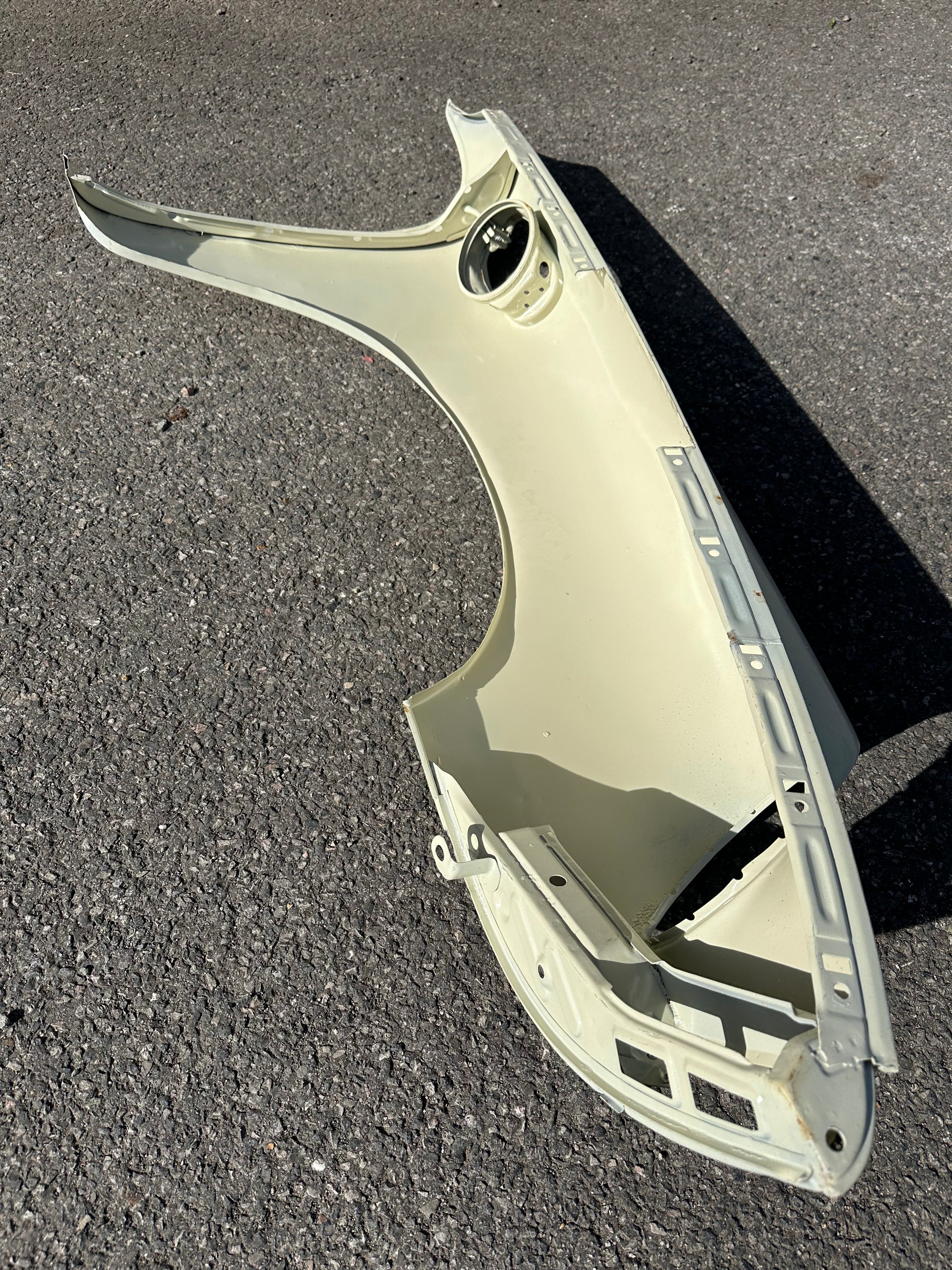 Genuine Porsche wing for 911 (F-model), cream, LH
