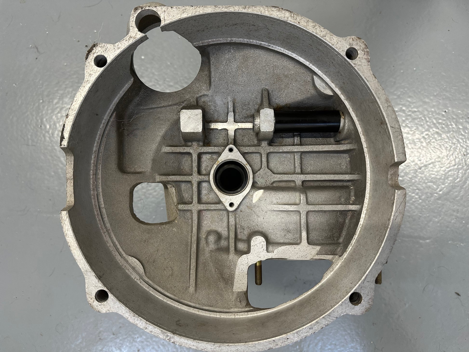 NOS Porsche gearbox casing type 930/33 for 911 (930) 3.3l turbo (1977- MY)