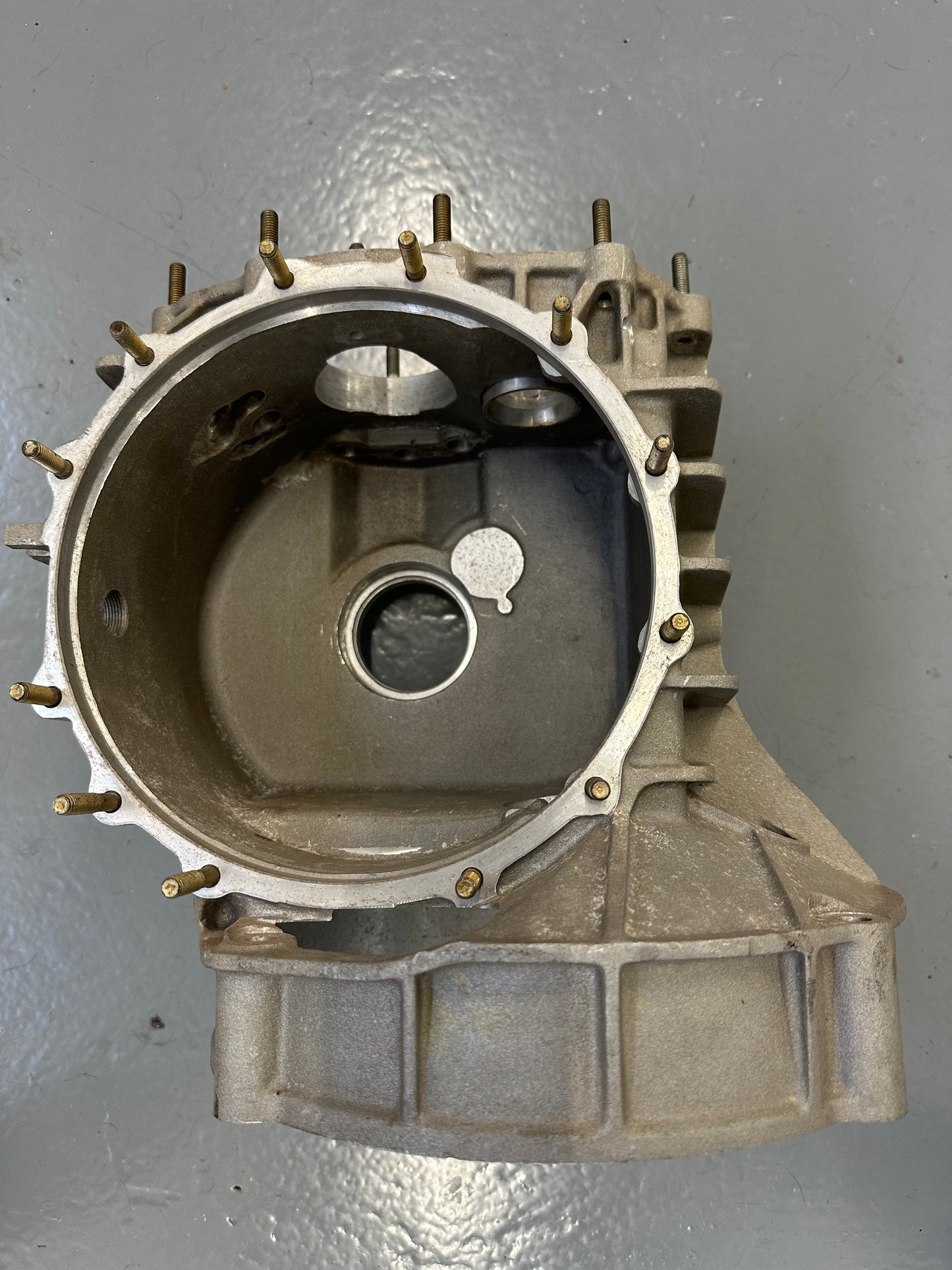 NOS Porsche gearbox casing type 930/33 for 911 (930) 3.3l turbo (1977- MY)