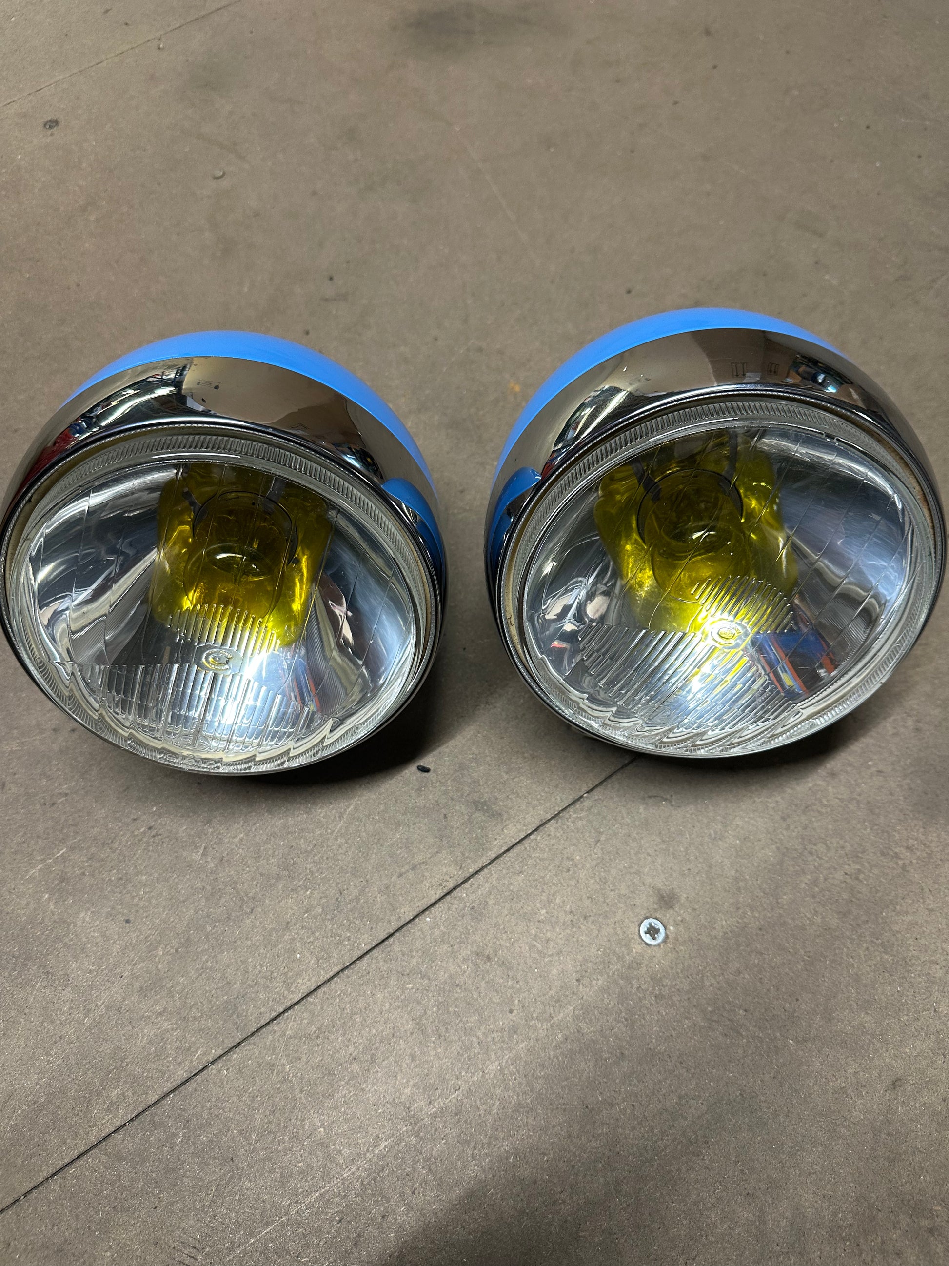Pair of Cibié hood lights (blue)