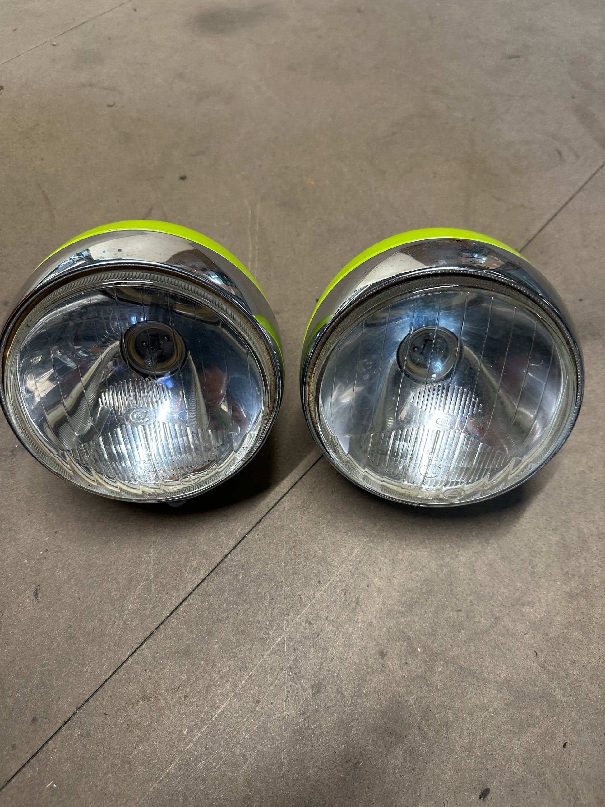 Pair of Cibié hood lights (green)