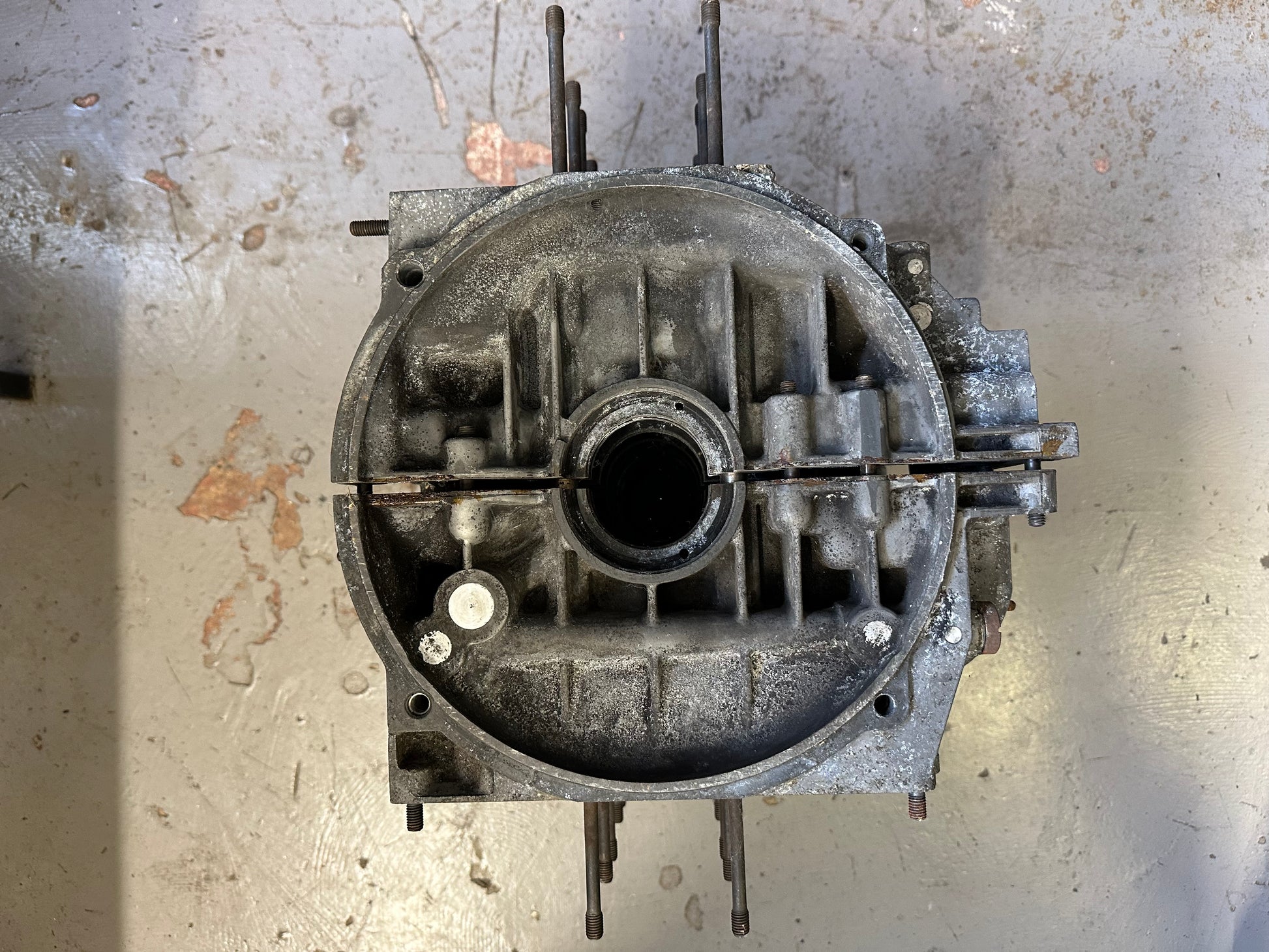 Pair of Porsche type 901/09 2R crankcases for 1969 2.0l 911E