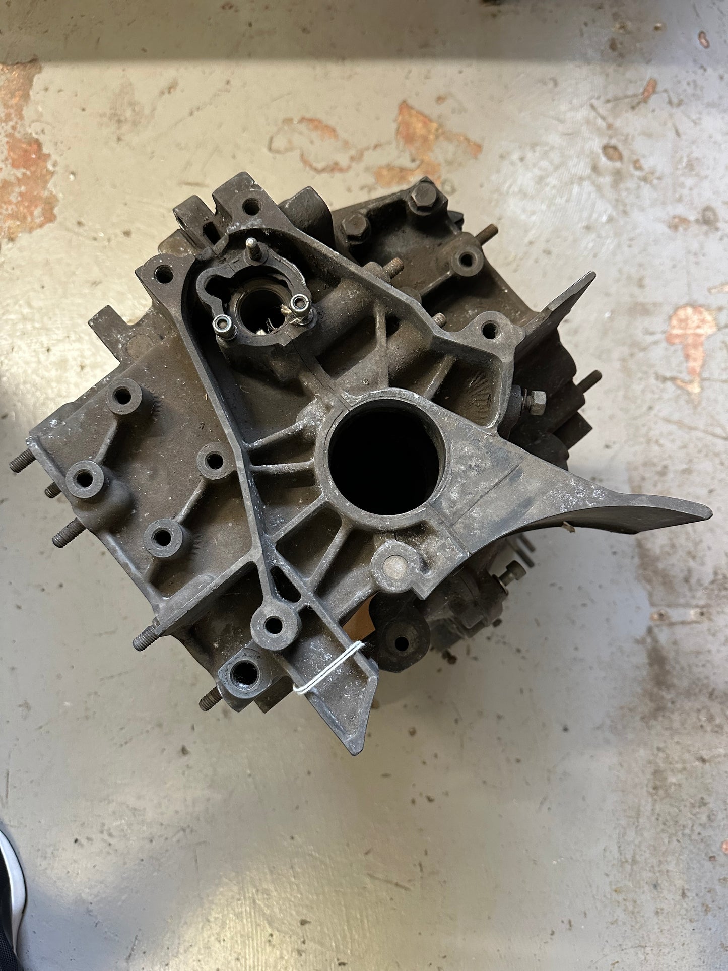 Pair of Porsche type 911/02 crankcases for 1971 2.2l 911 S