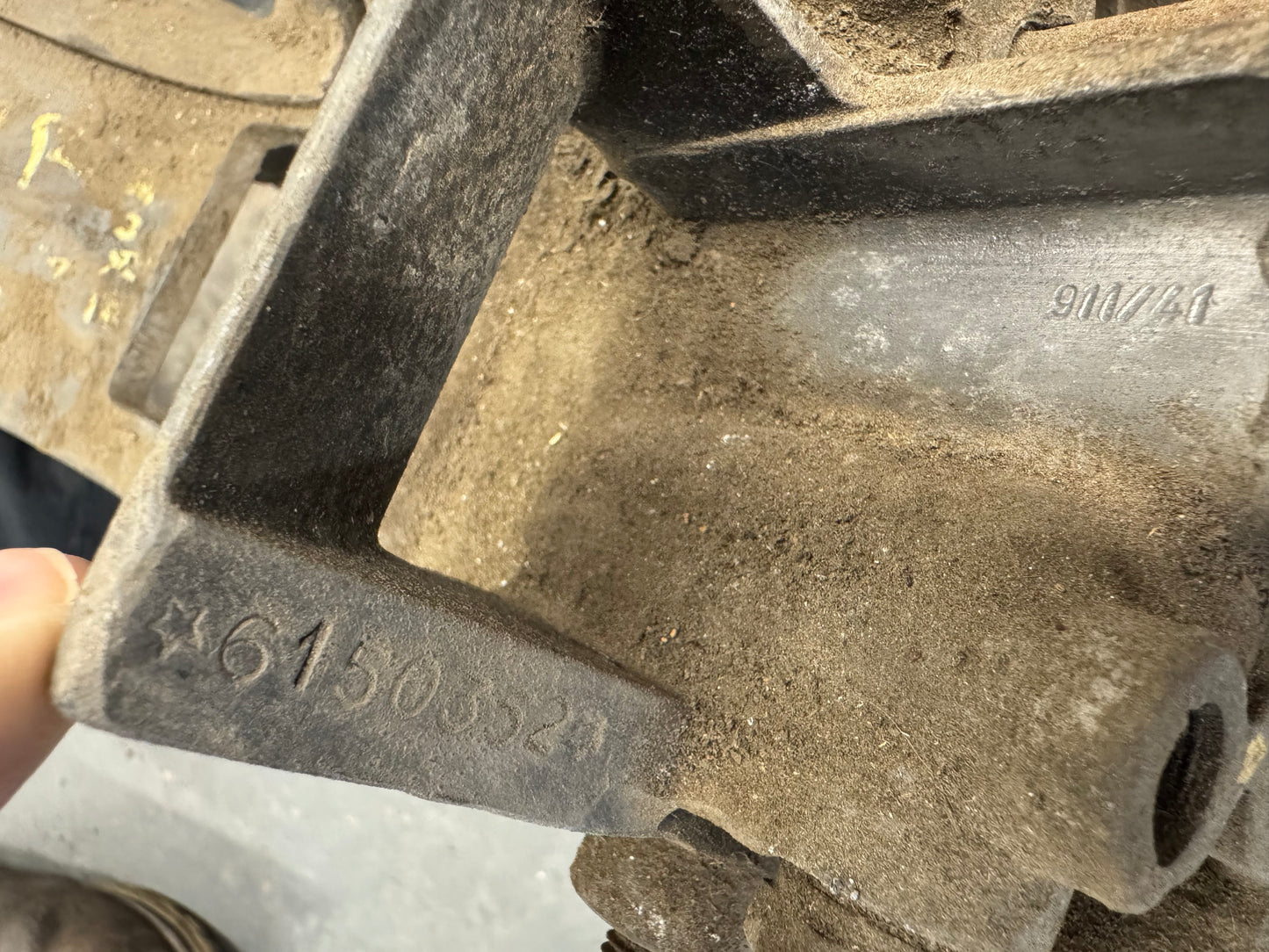 Pair of Porsche type 911/41 crankcases for 911 G-model 2.7l (1975 MY / CIS)