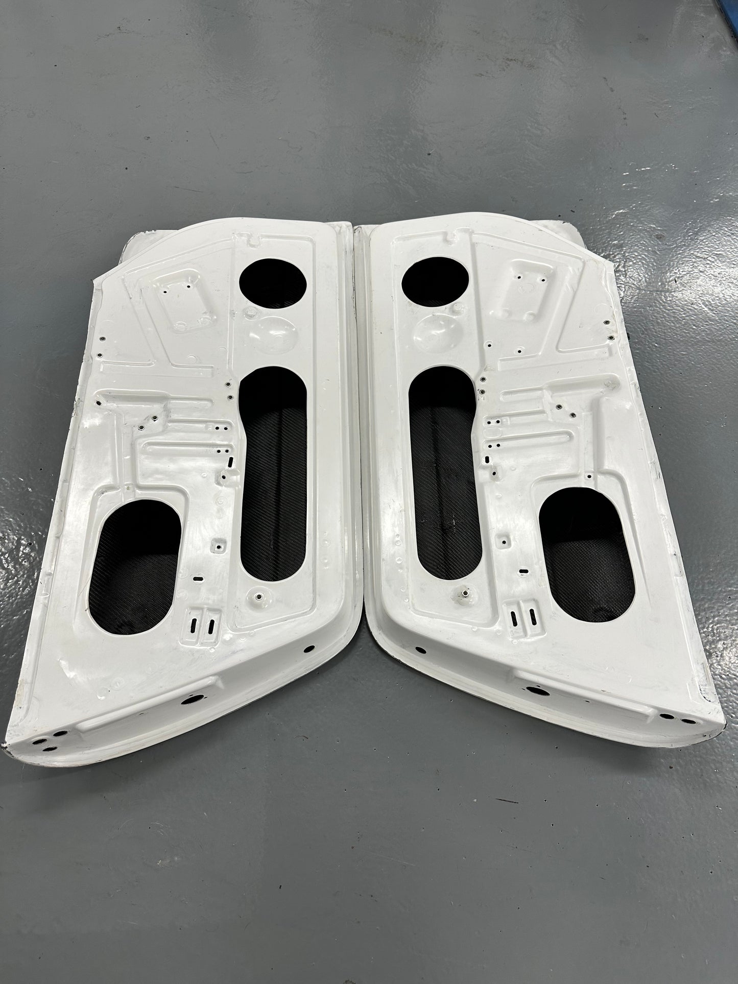 Pair of carbon fibre door shells & skins for Porsche 911 race / track car (1965-1989) 