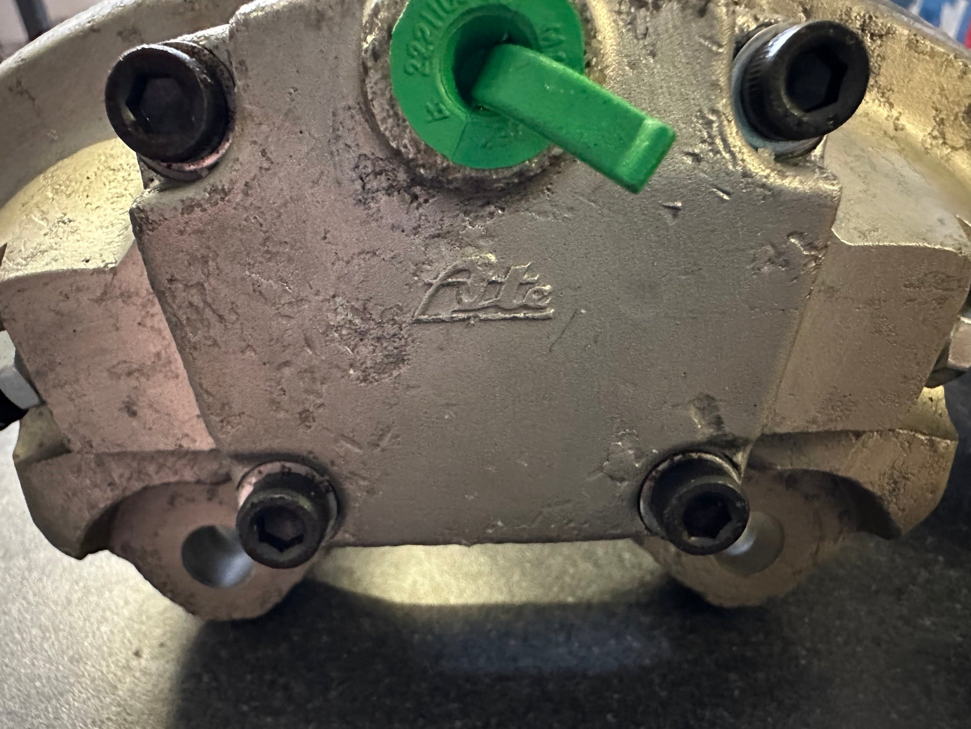 Pair of genuine Porsche Ate early S aluminium front callipers for 911 F- & G-model (1972-77)