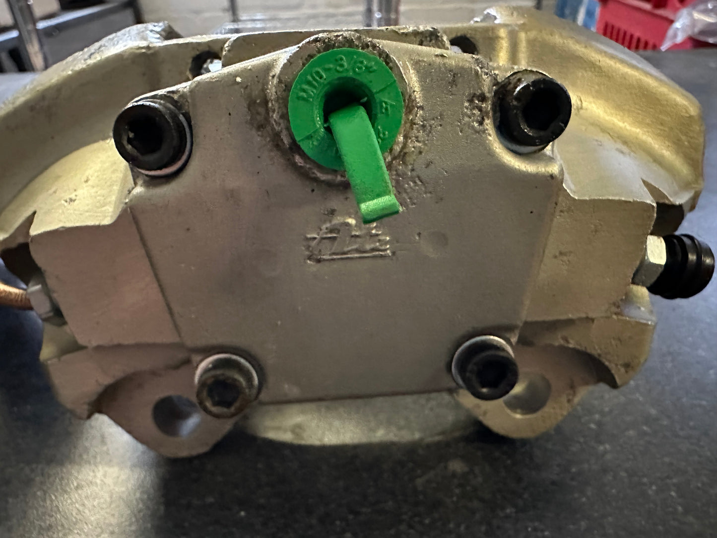 Pair of genuine Porsche Ate early S aluminium front callipers for 911 F- & G-model (1972-77)