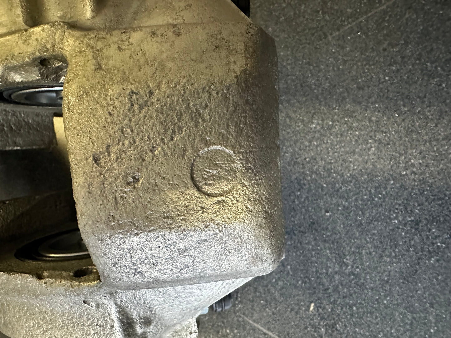 Pair of genuine Porsche Ate early S aluminium front callipers for 911 F- & G-model (1972-77)