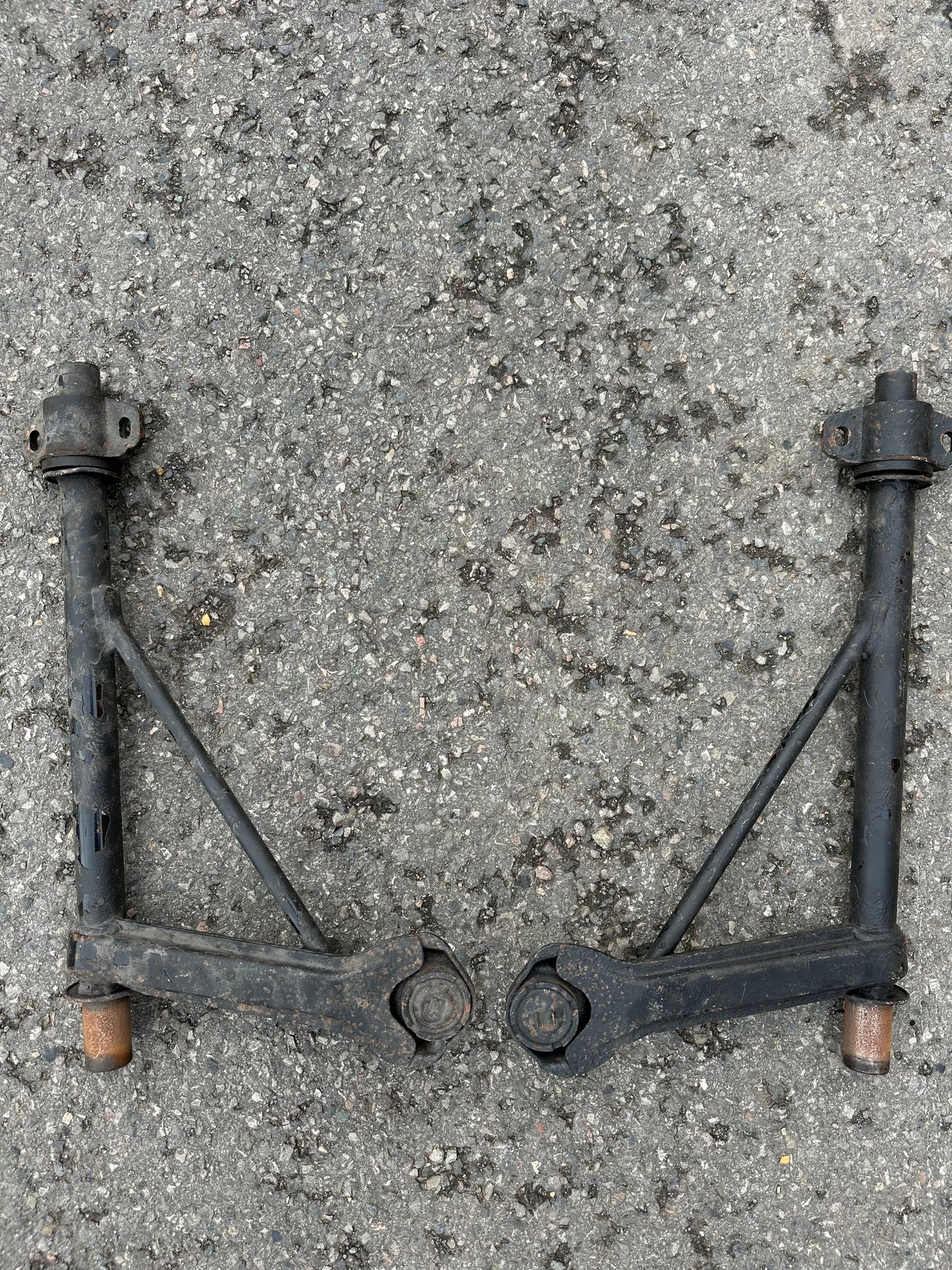 Pair of genuine Porsche front A-arms with ball joints for 911 (1972-89)