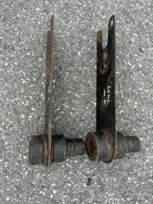 Pair of genuine Porsche spring plates