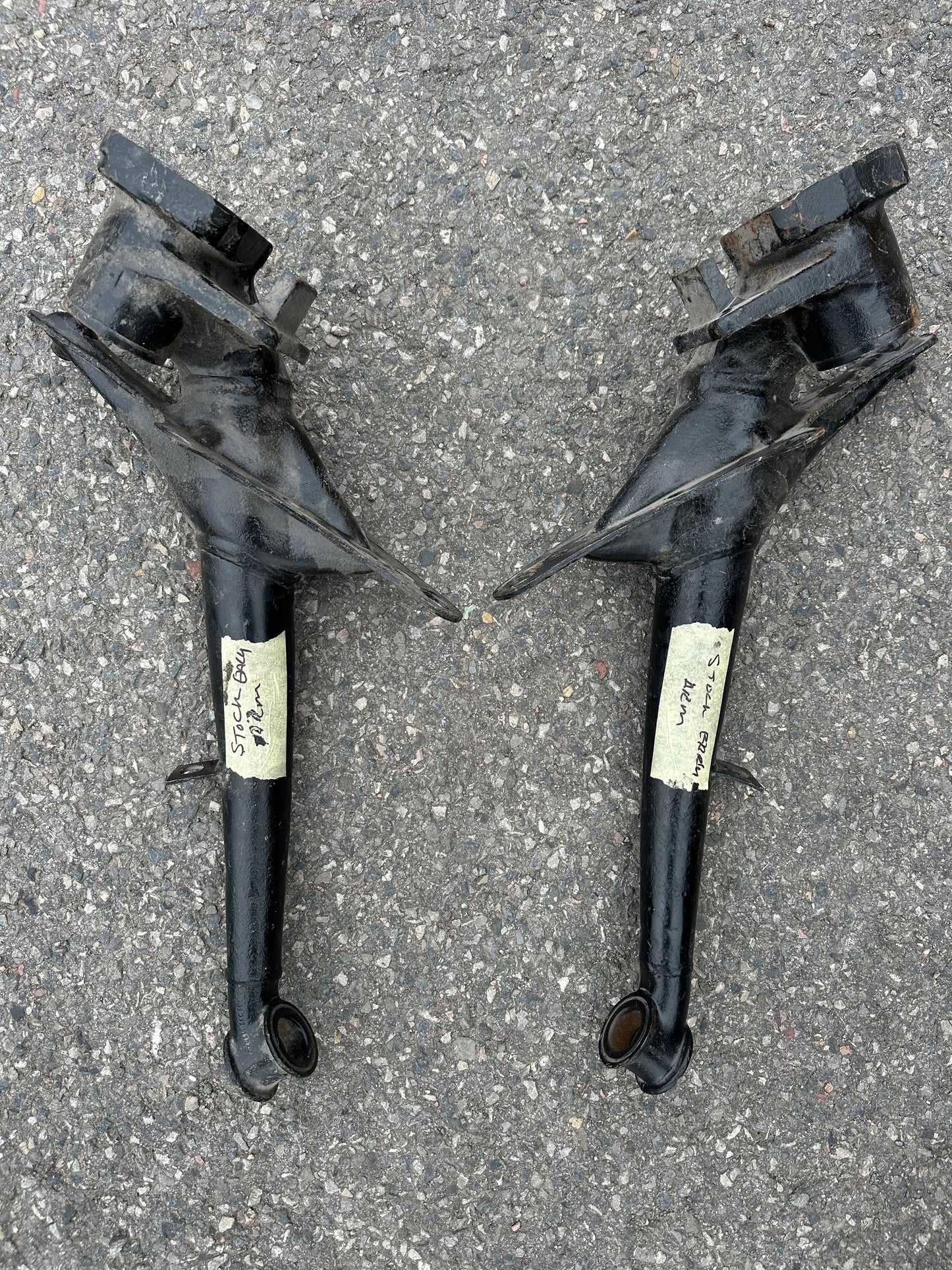 Pair of genuine Porsche trailing arms for 1965-68 911/912
