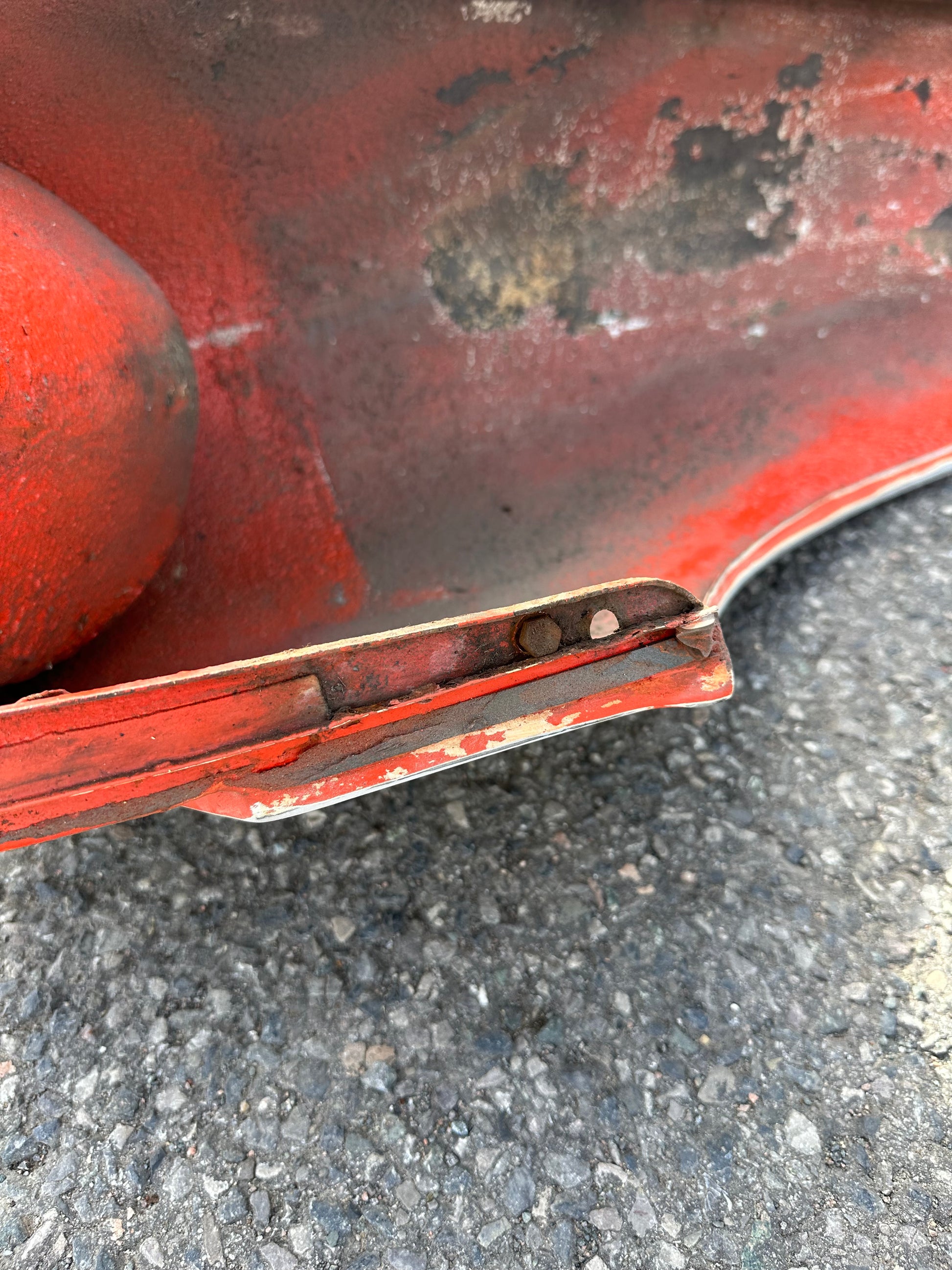Pair of genuine Porsche wings for 911 (F-model), repaired, RH, p/n 901.503.032.23