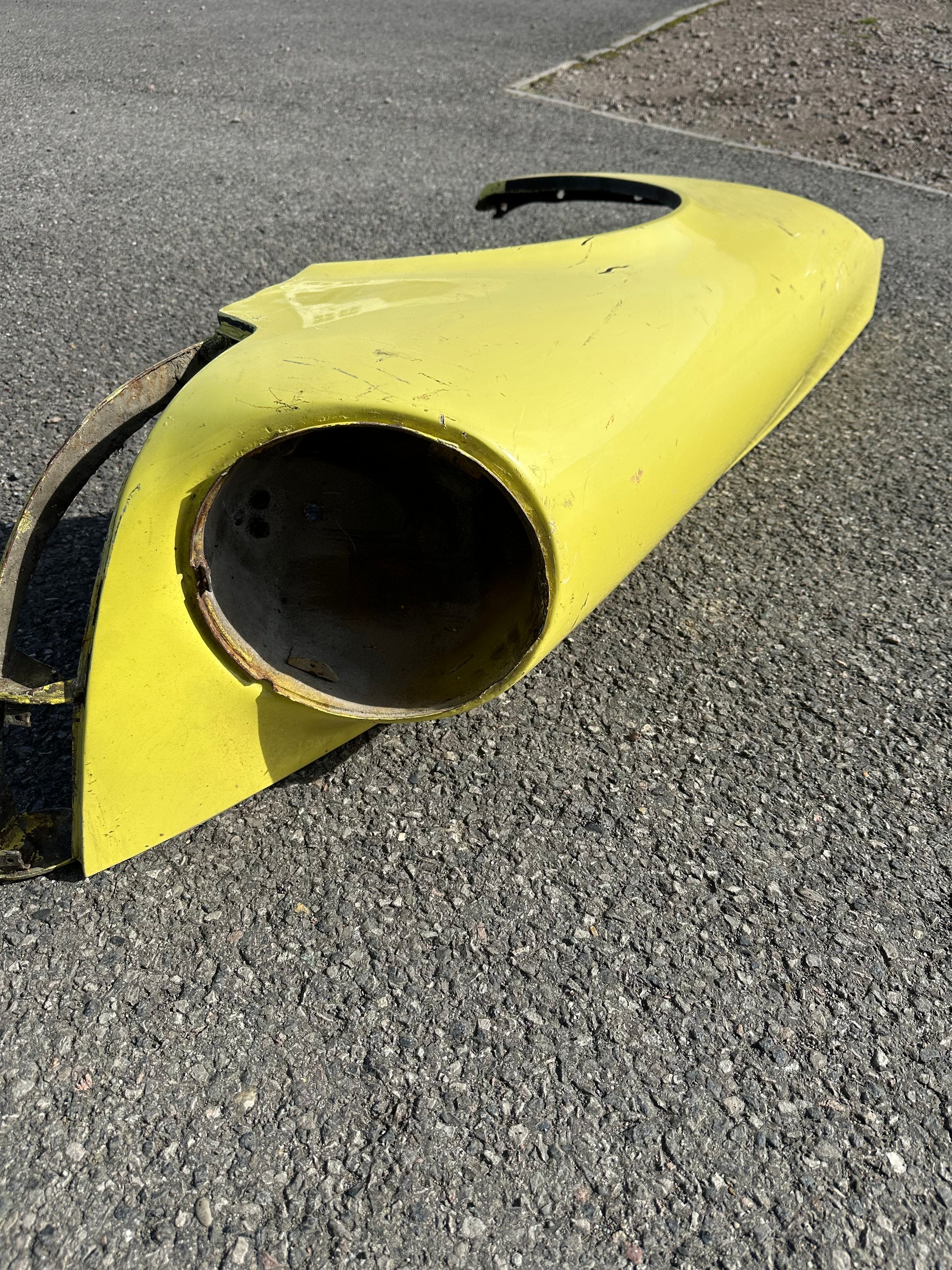 Pair of genuine Porsche wings for 911 (F-model), yellow - RH, p/n 901.503.032.23