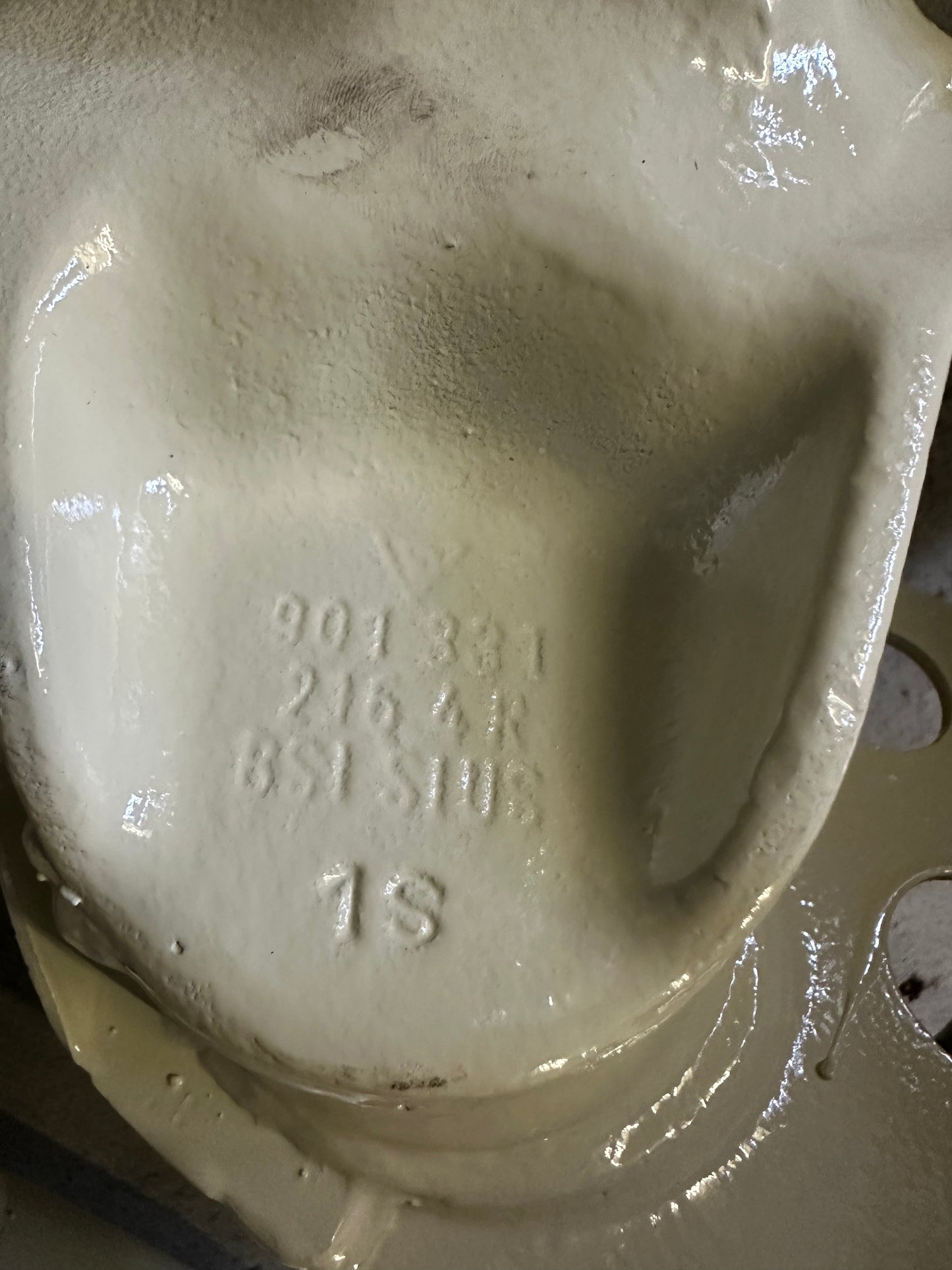 Pair of refurbished genuine Porsche rear-axle trailing arms for 911 F-model (1969-1973)