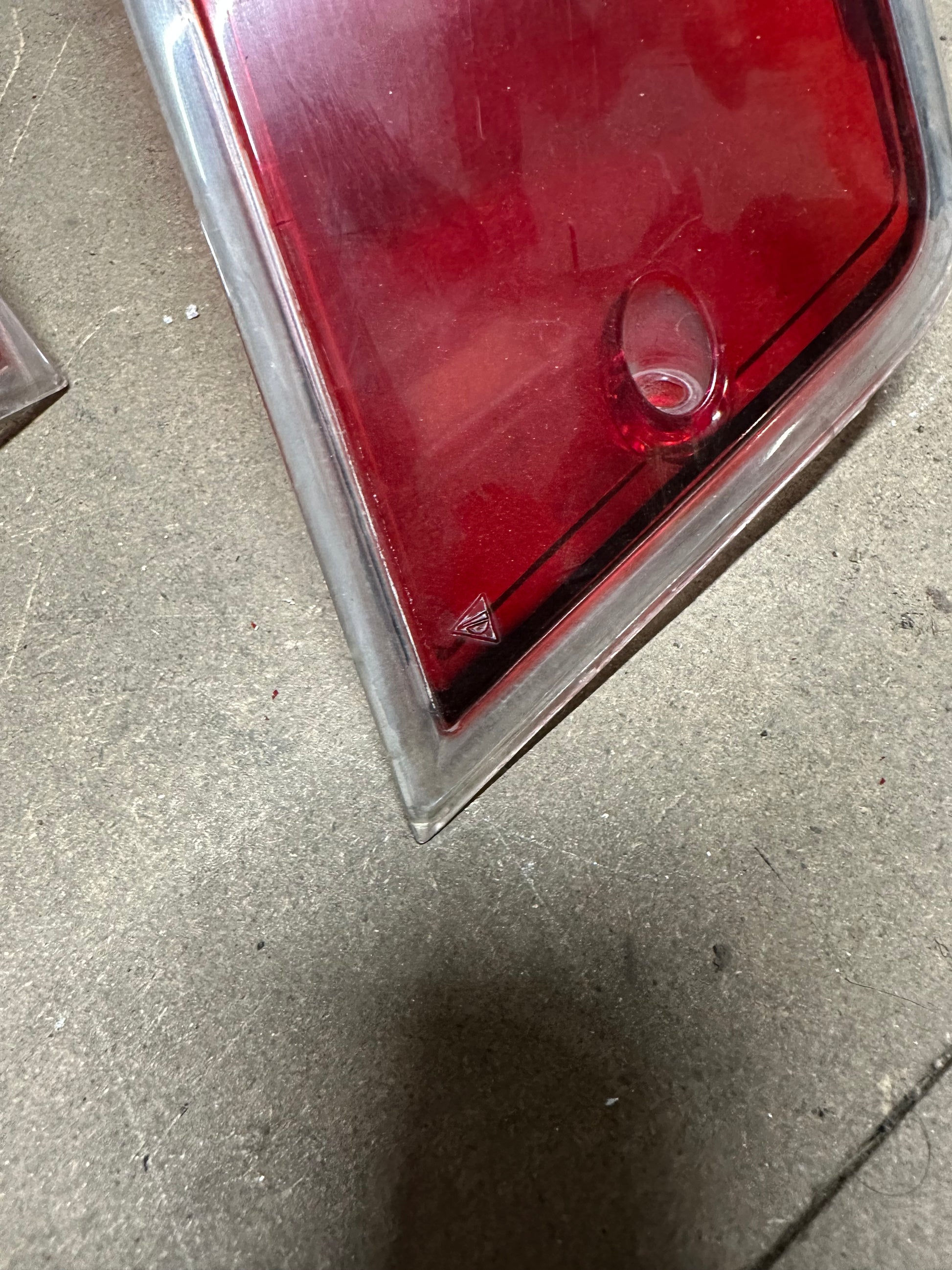 Porsche 911/912 rear turn indicator lenses (US)