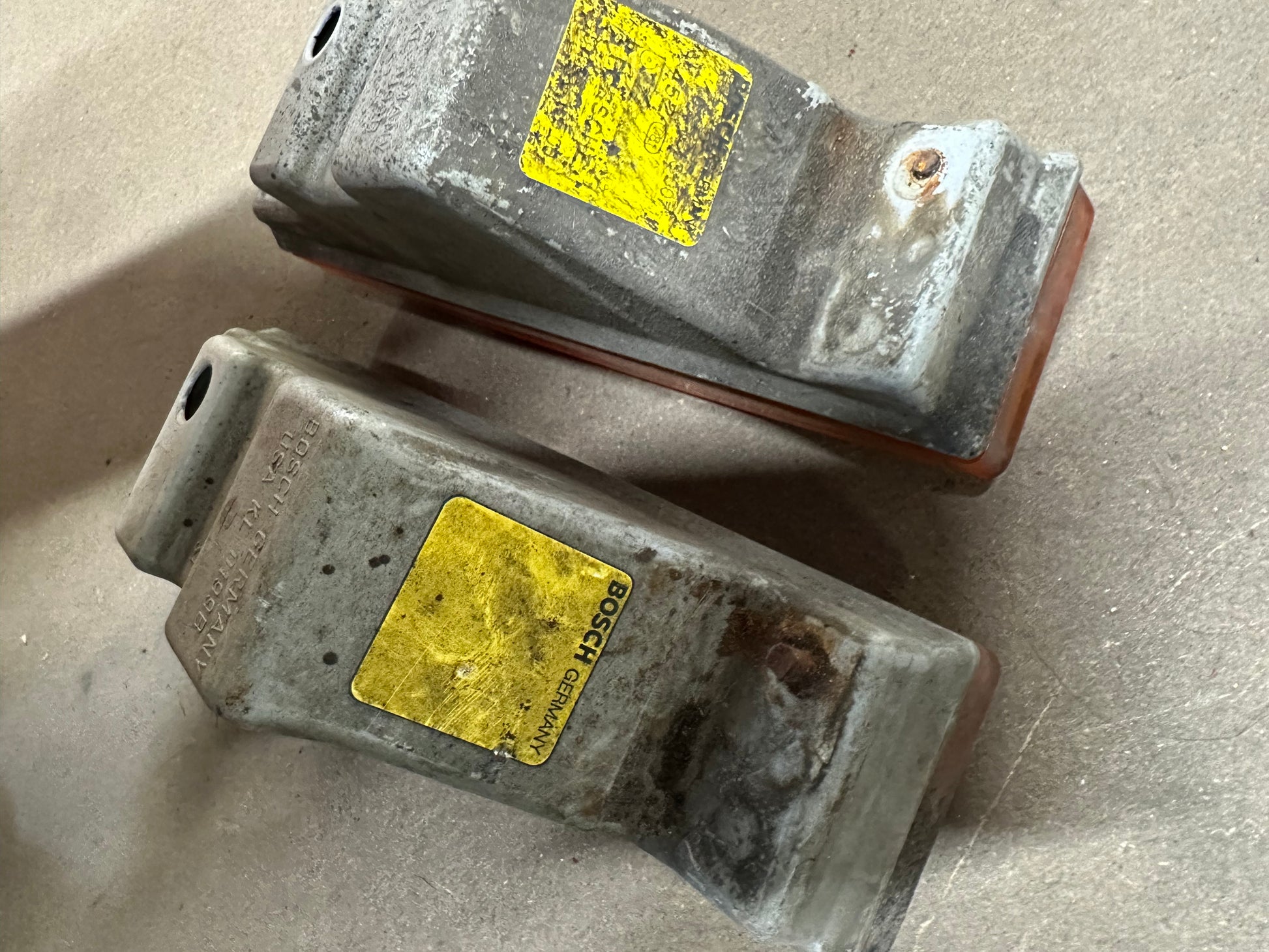 Porsche 911 (G Model) front direction indicator light
