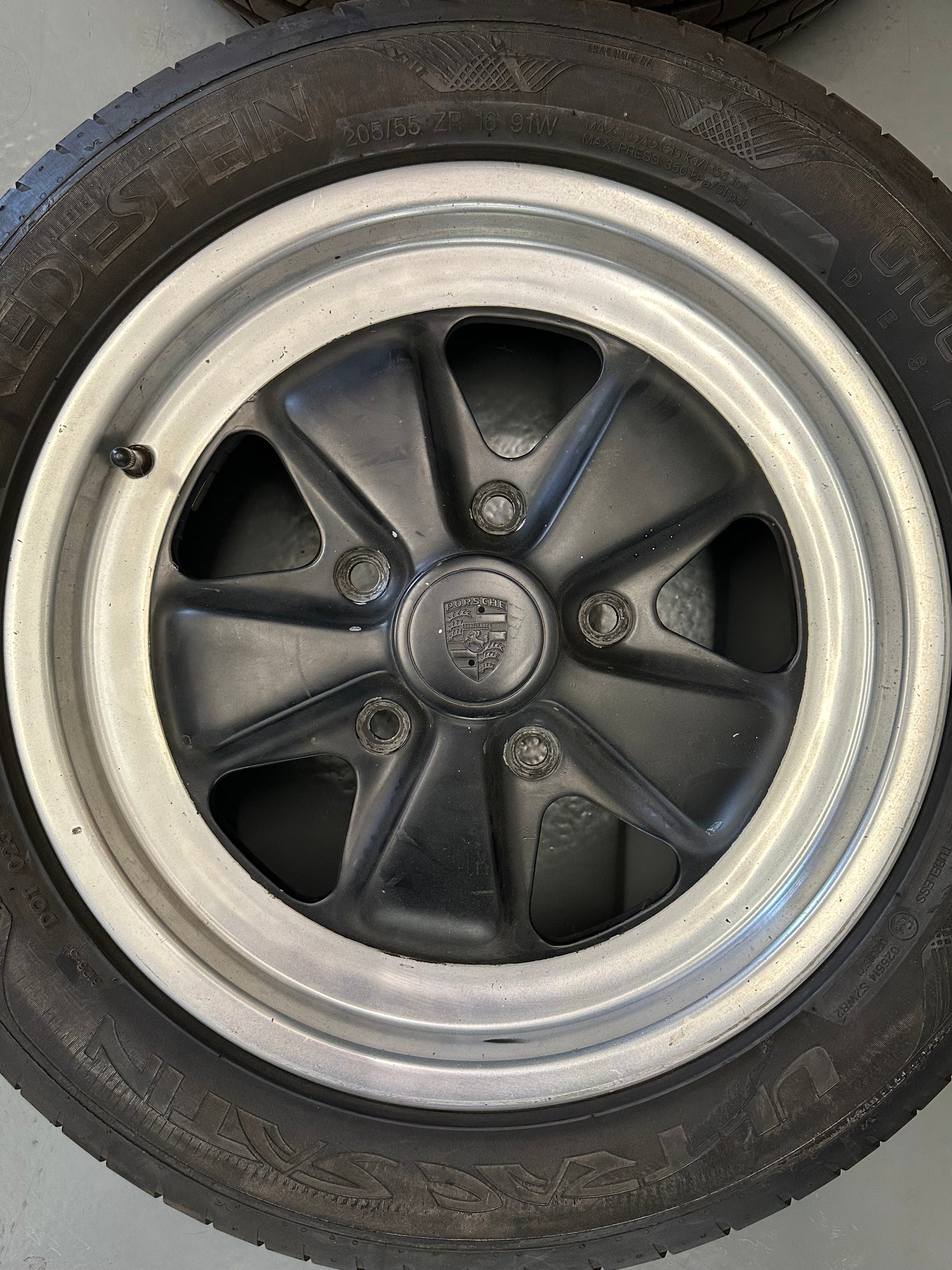 Set of 4 genuine Porsche 6J & 7J x 16" Fuchs rims for Porsche 911/930 (G-model) SC / 3.0l Carrera 1978-83 with hub caps & Vredenstein Ultrac Satin tyres, p/n 911.361.020.43 & 911.361.020.44