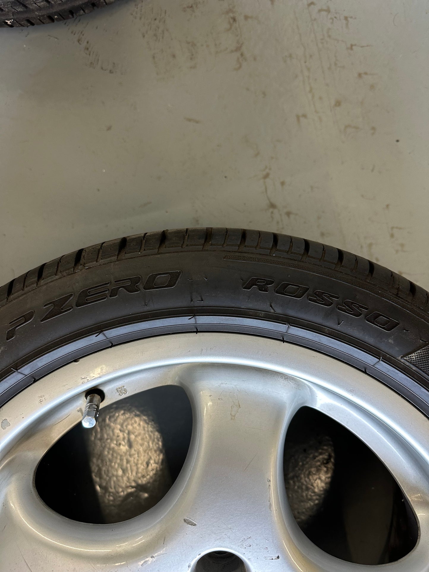 Set of genuine Porsche 7J x 17" & 8J x17" Cup 1 alloy rims