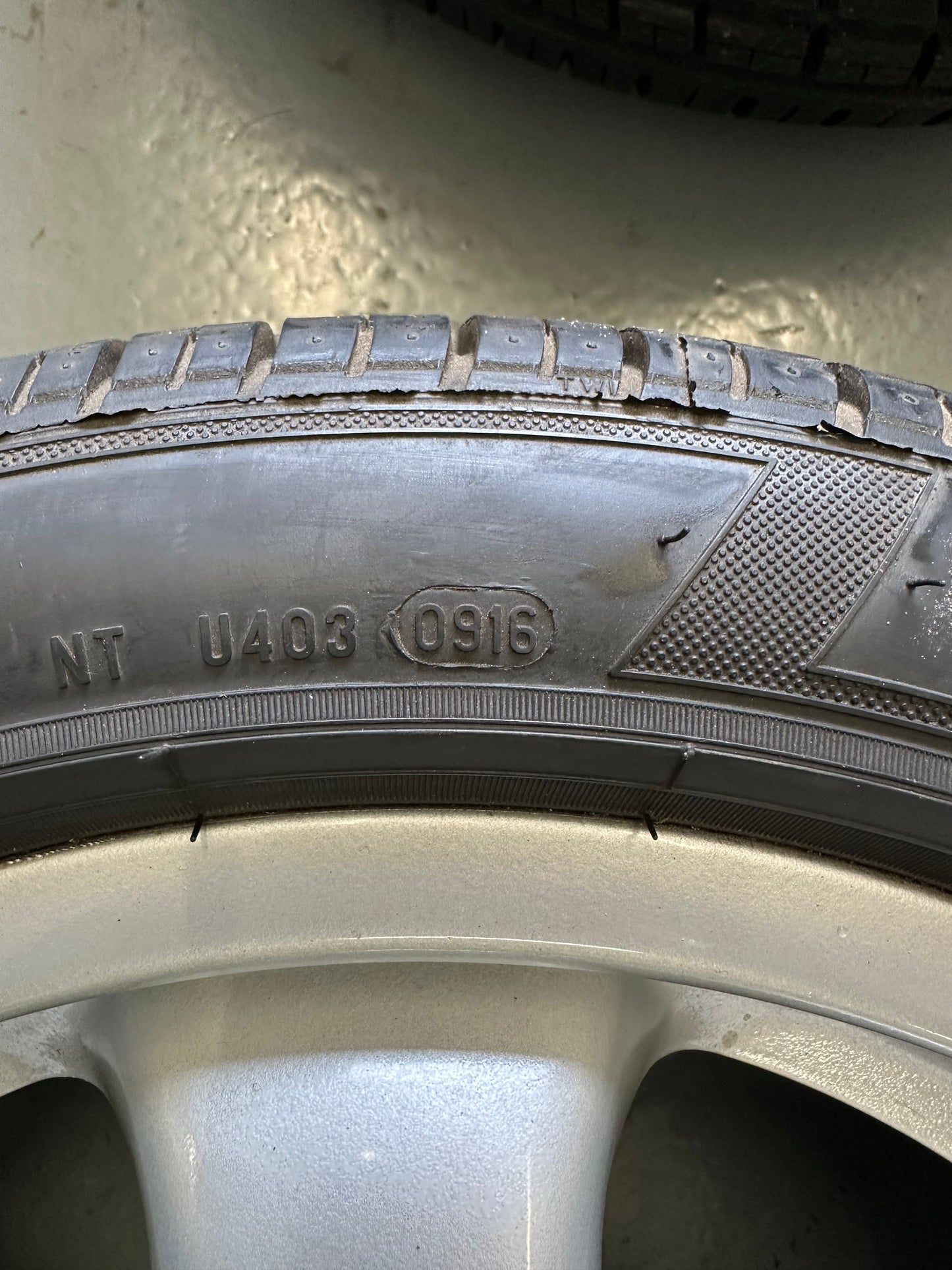 Set of genuine Porsche 7J x 17" & 8J x17" Cup 1 alloy rims