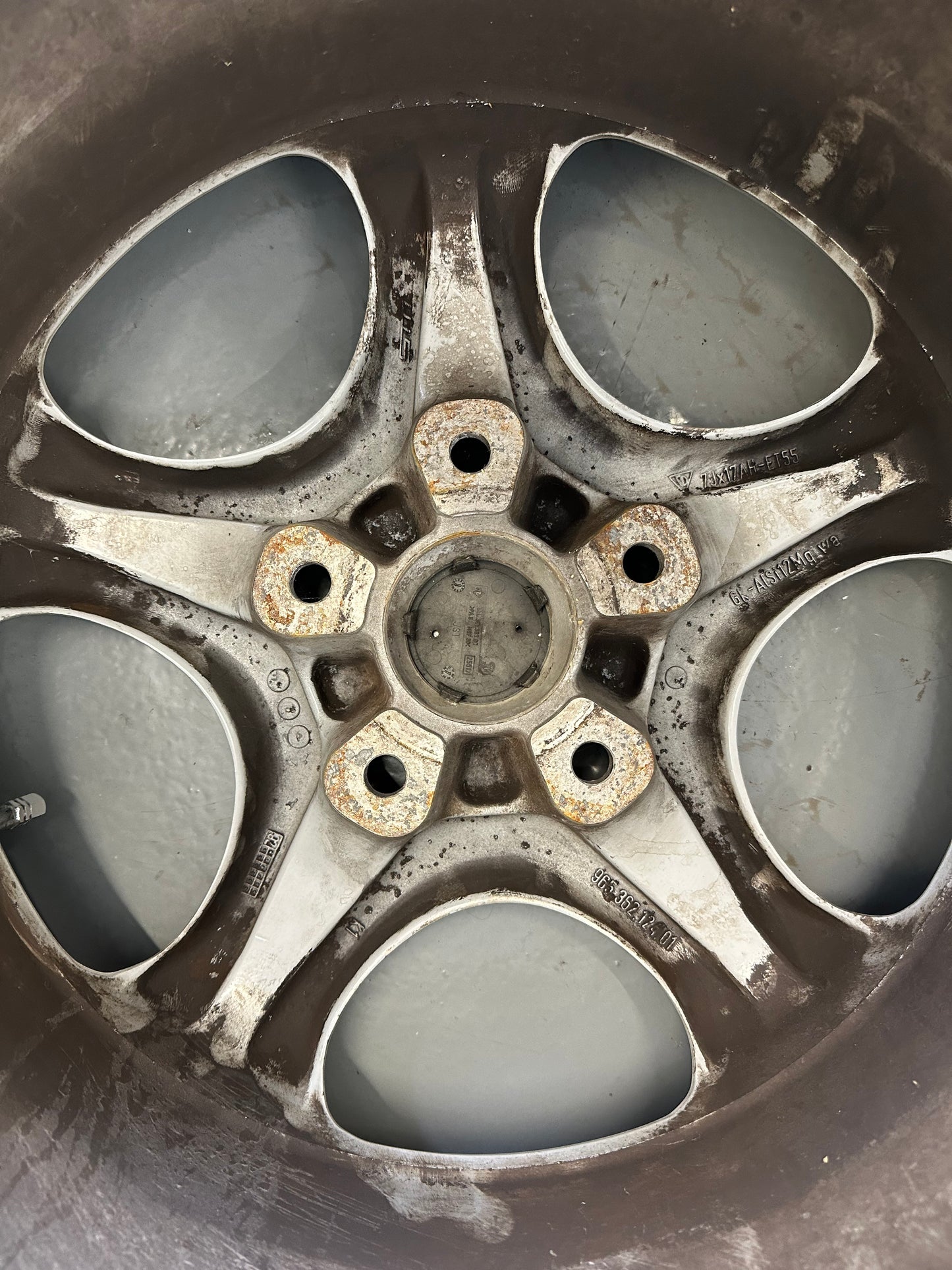 Set of genuine Porsche 7J x 17" & 8J x17" Cup 1 alloy rims