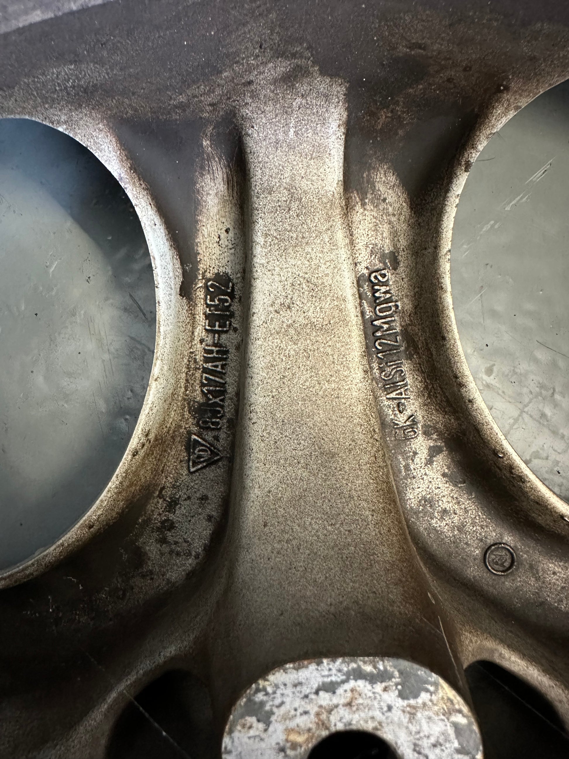 Set of genuine Porsche 7J x 17" & 8J x17" Cup 1 alloy rims